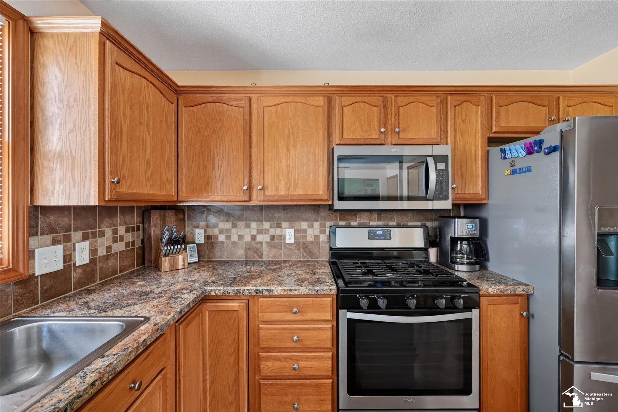 9078 Village Meadows Drive, Temperance, MI 48182 — Photo 15