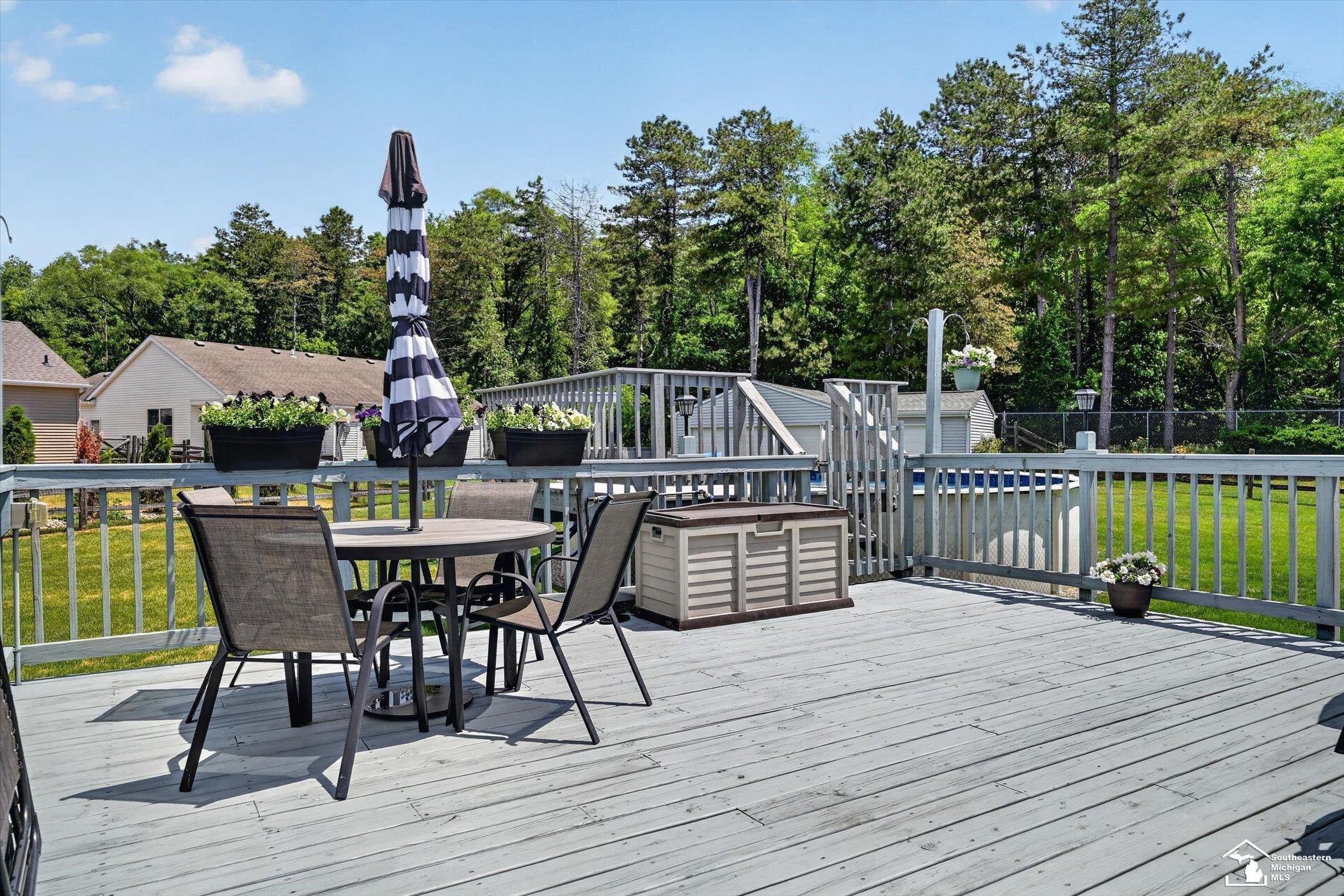 9078 Village Meadows Drive, Temperance, MI 48182 — Photo 36