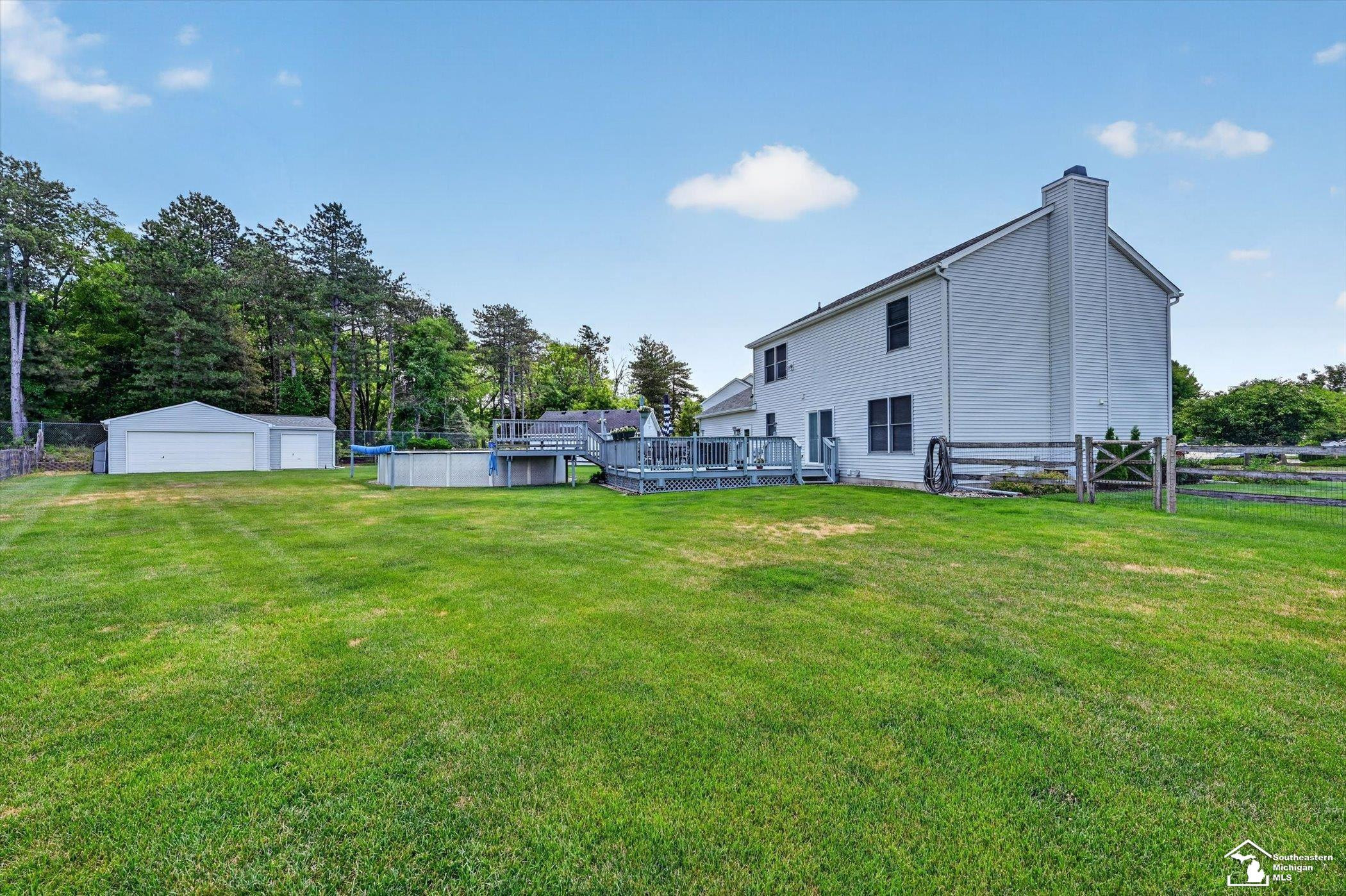 9078 Village Meadows Drive, Temperance, MI 48182 — Photo 41