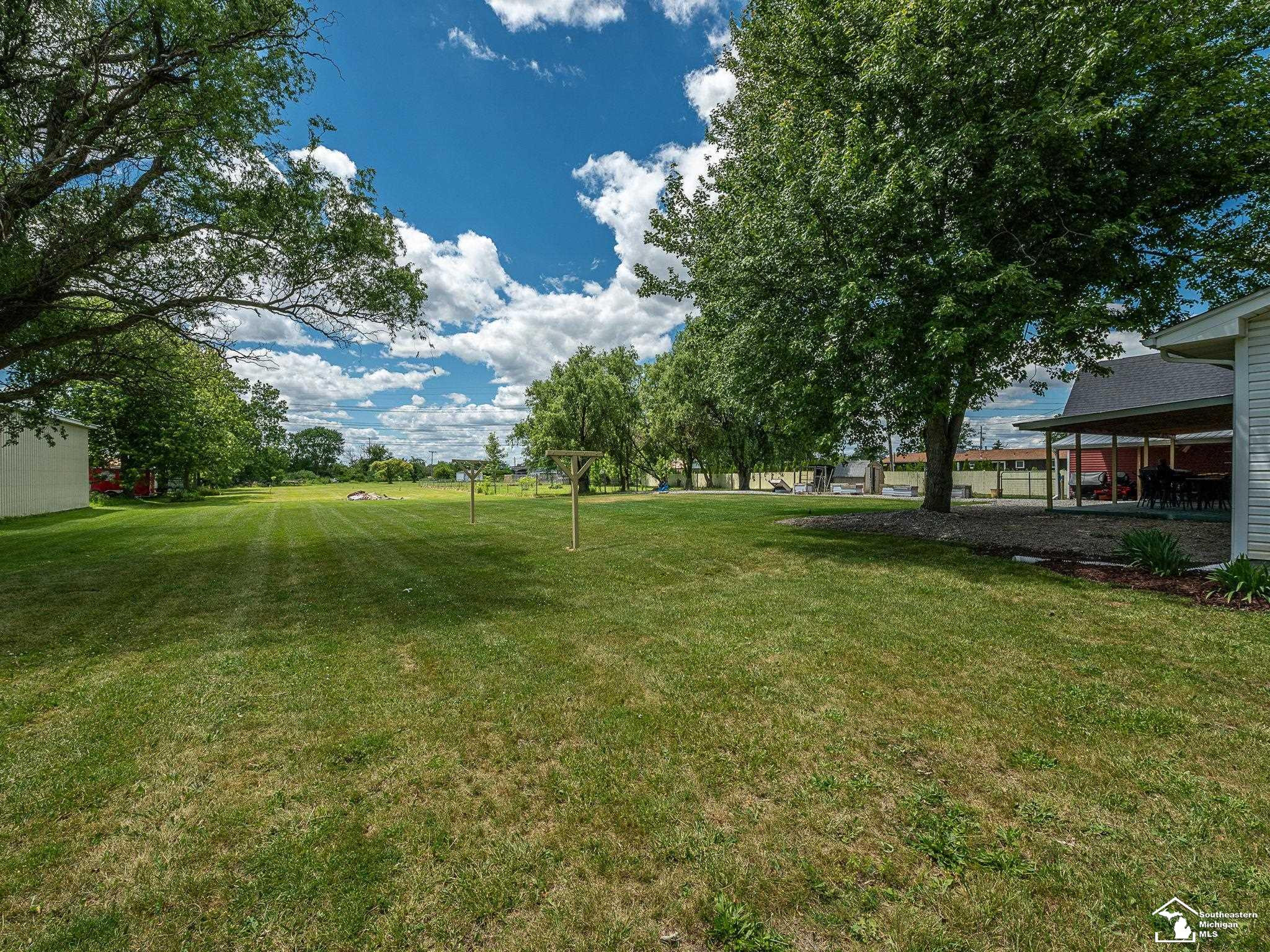 10937 Armstrong Road, MI — Photo 8