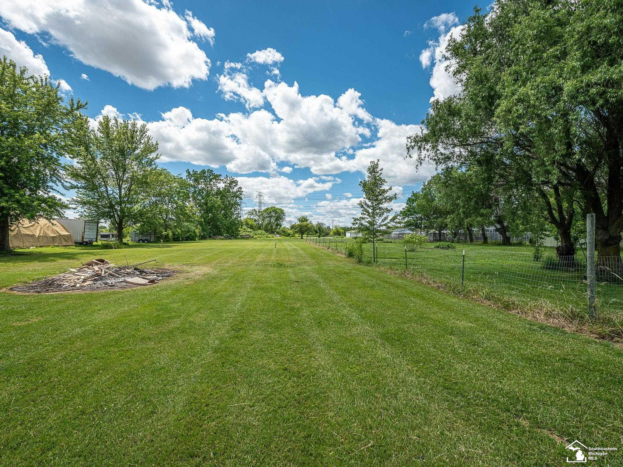 10937 Armstrong Road, MI — Photo 9