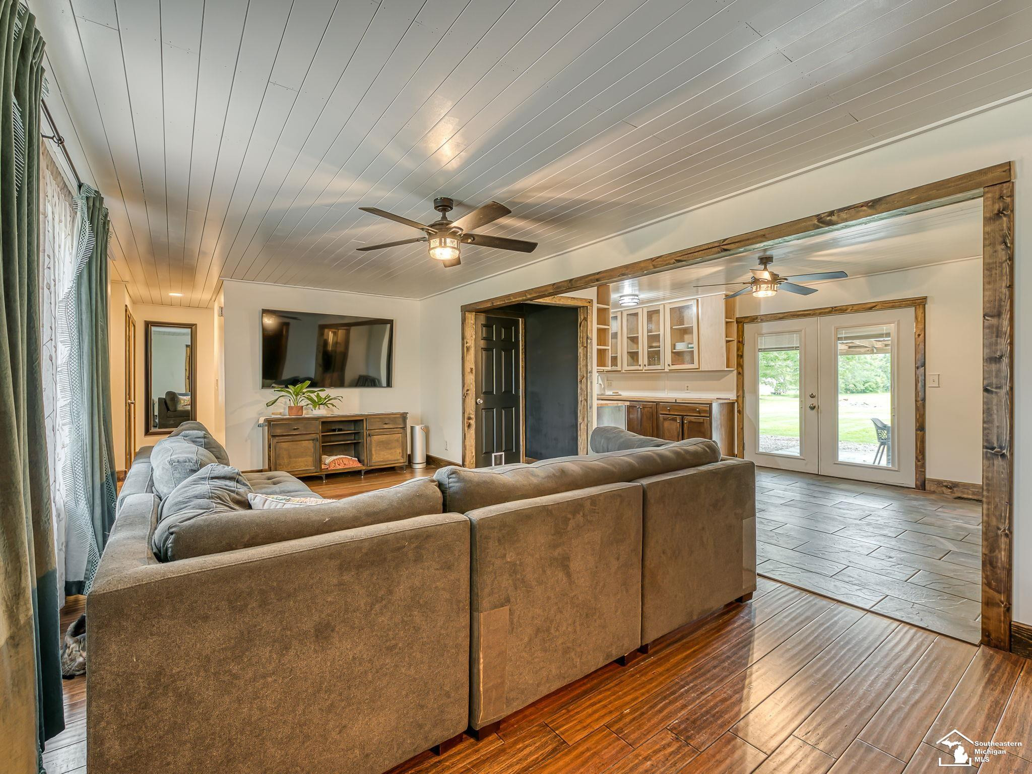10937 Armstrong Road, MI — Photo 15