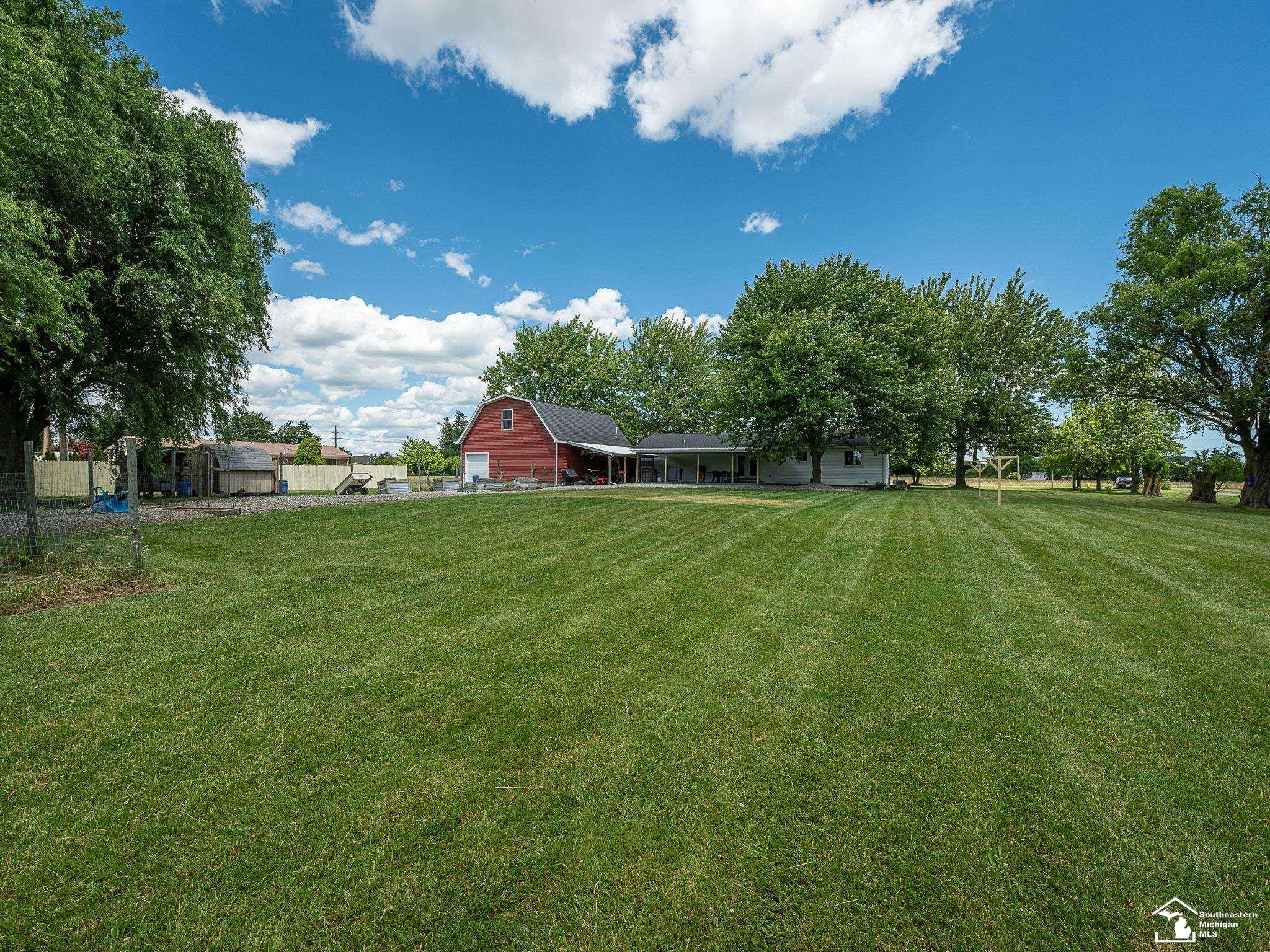 10937 Armstrong Road, MI — Photo 39