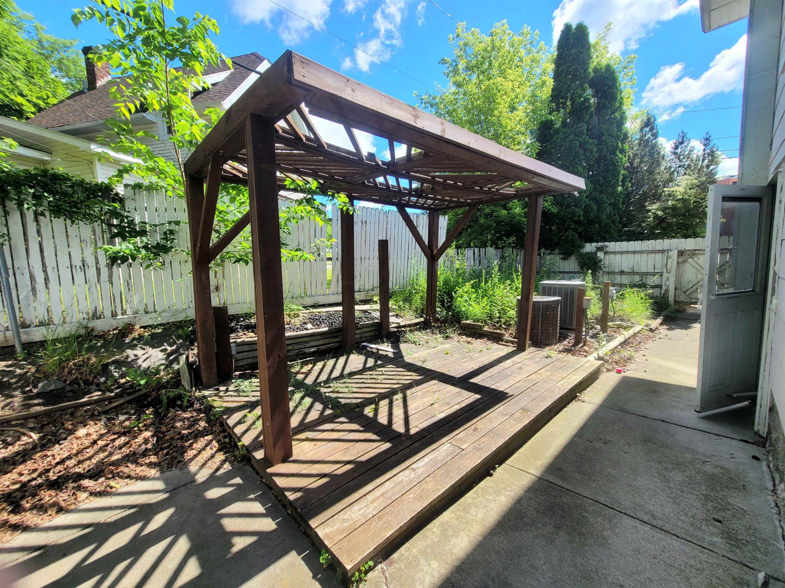 701 Dupont Street, Flint, MI 48504 — Photo 5