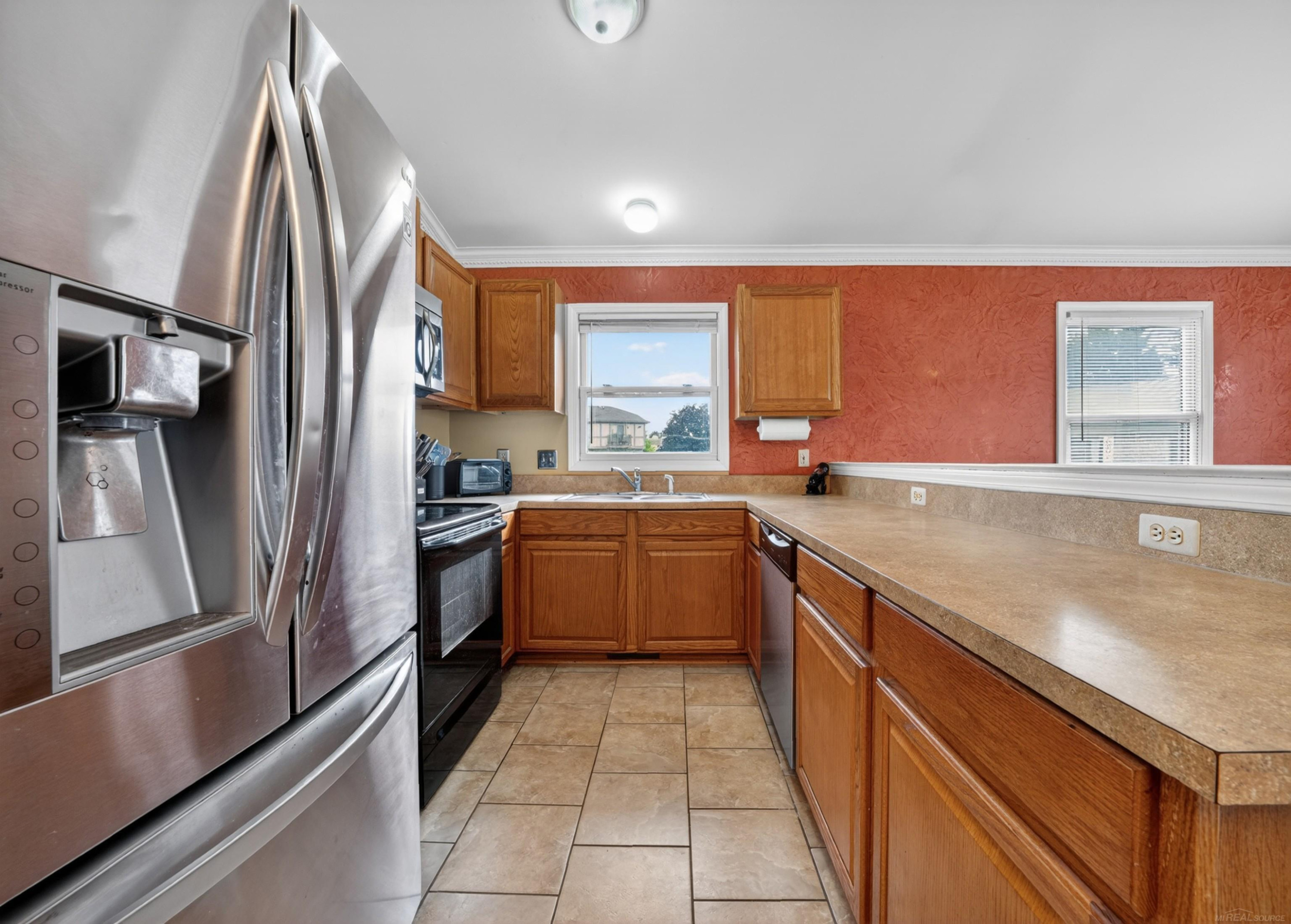 41933 King Edward Court, Clinton Twp, MI 48038 — Photo 14