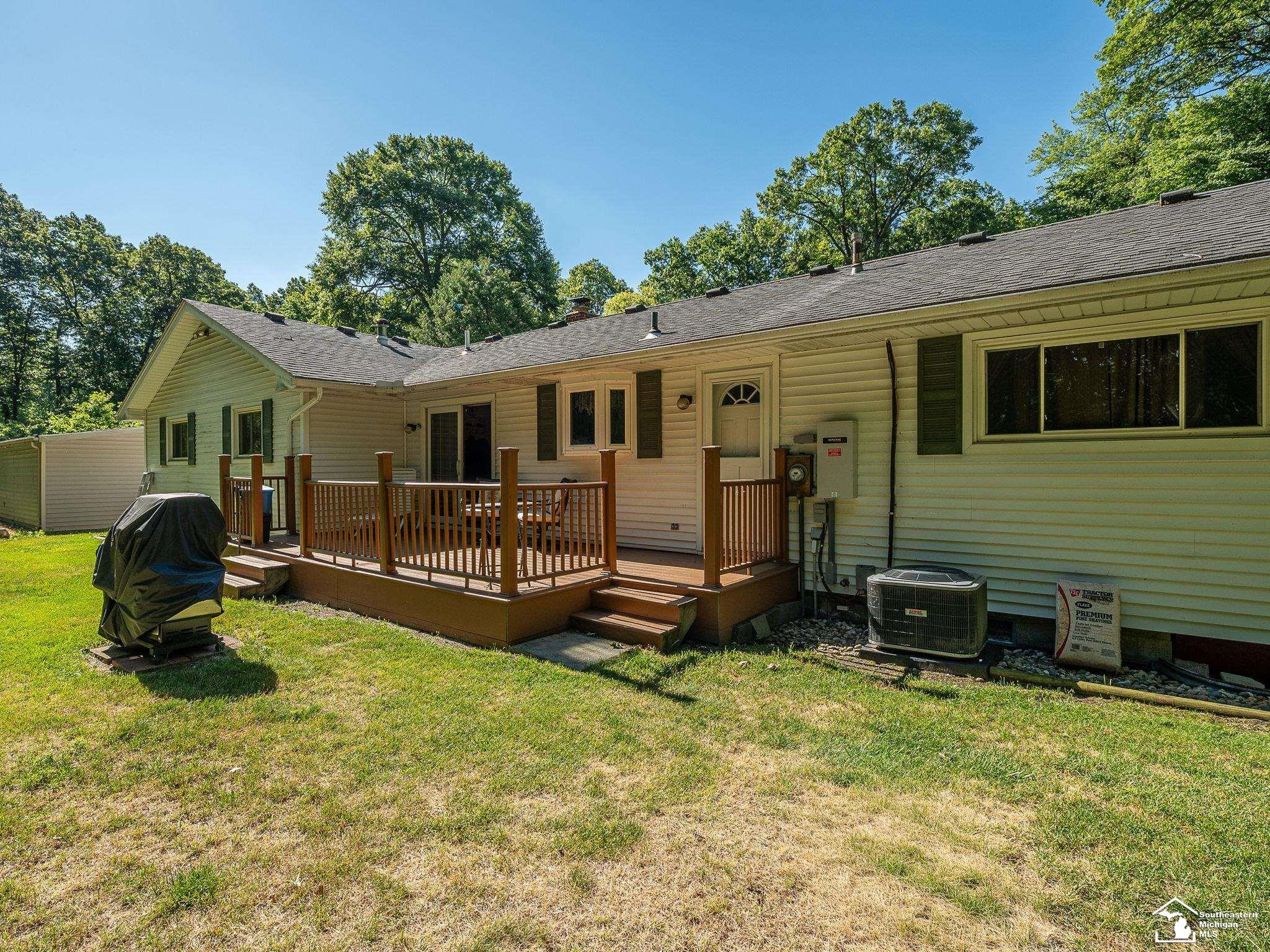4496 School Road, Temperance, MI 48182 — Photo 33