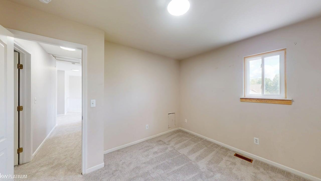 53135 Cripple Creek Drive, MI 48047 — Photo 32