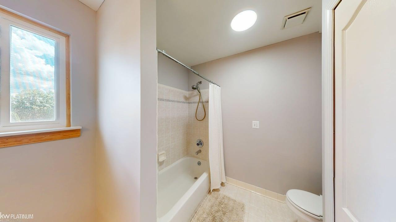 53135 Cripple Creek Drive, MI 48047 — Photo 34