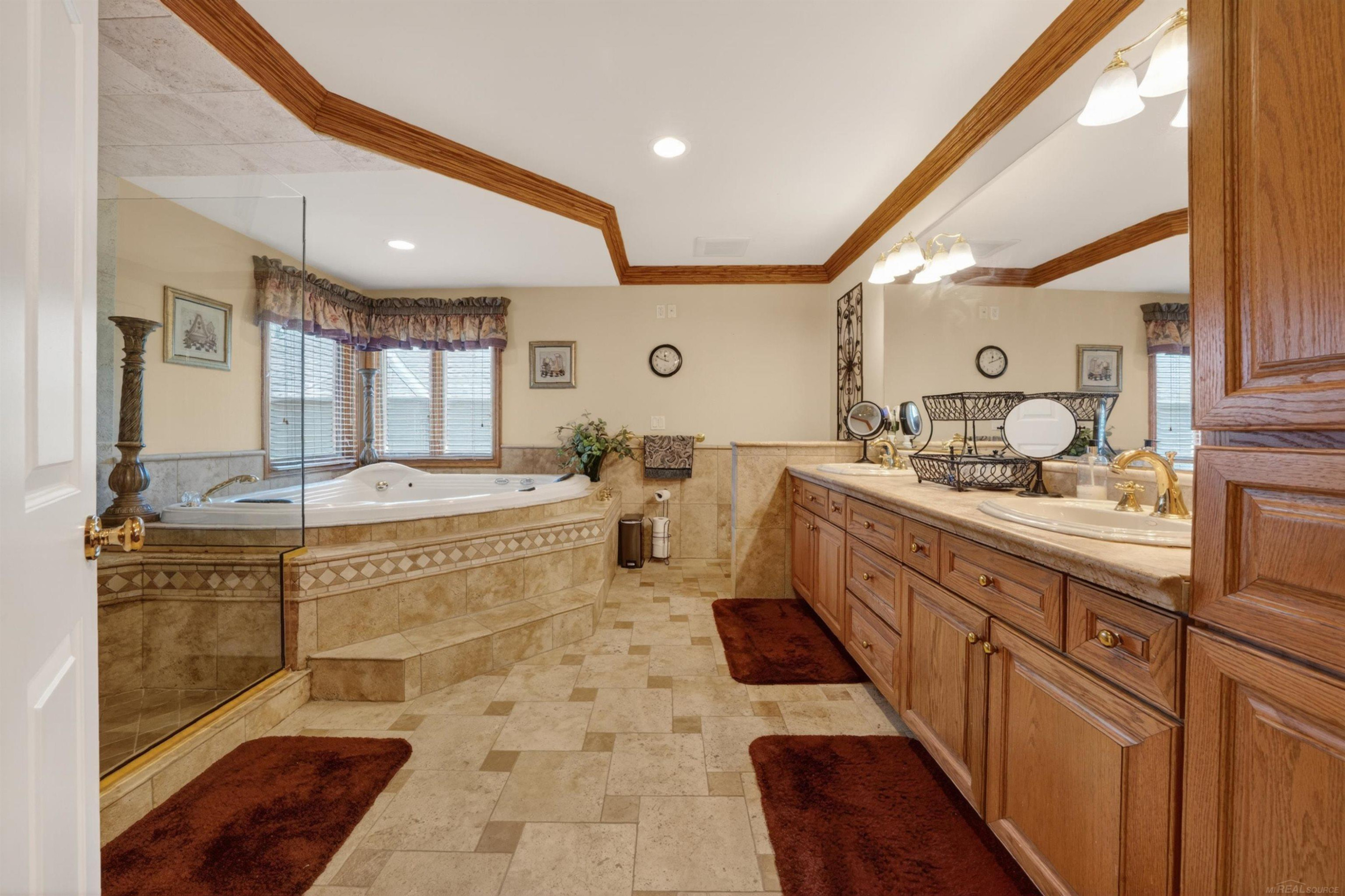 55733 Whitney Court, Shelby Twp, MI 48315 — Photo 36