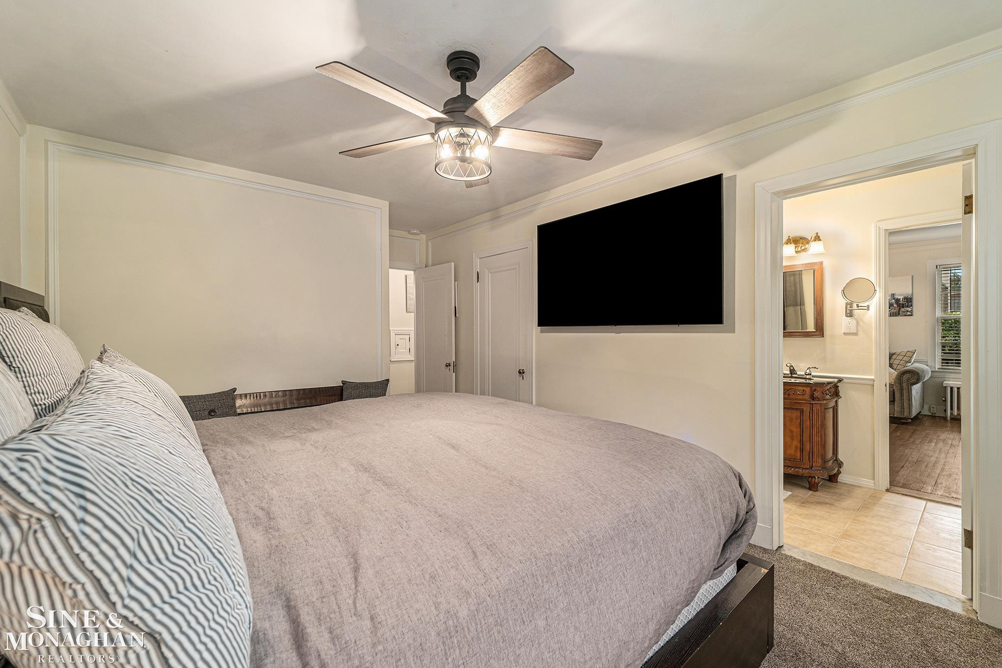 720 Trombley Road, Second Floor Unit, Grosse Pointe Park, MI 48230 — Photo 12