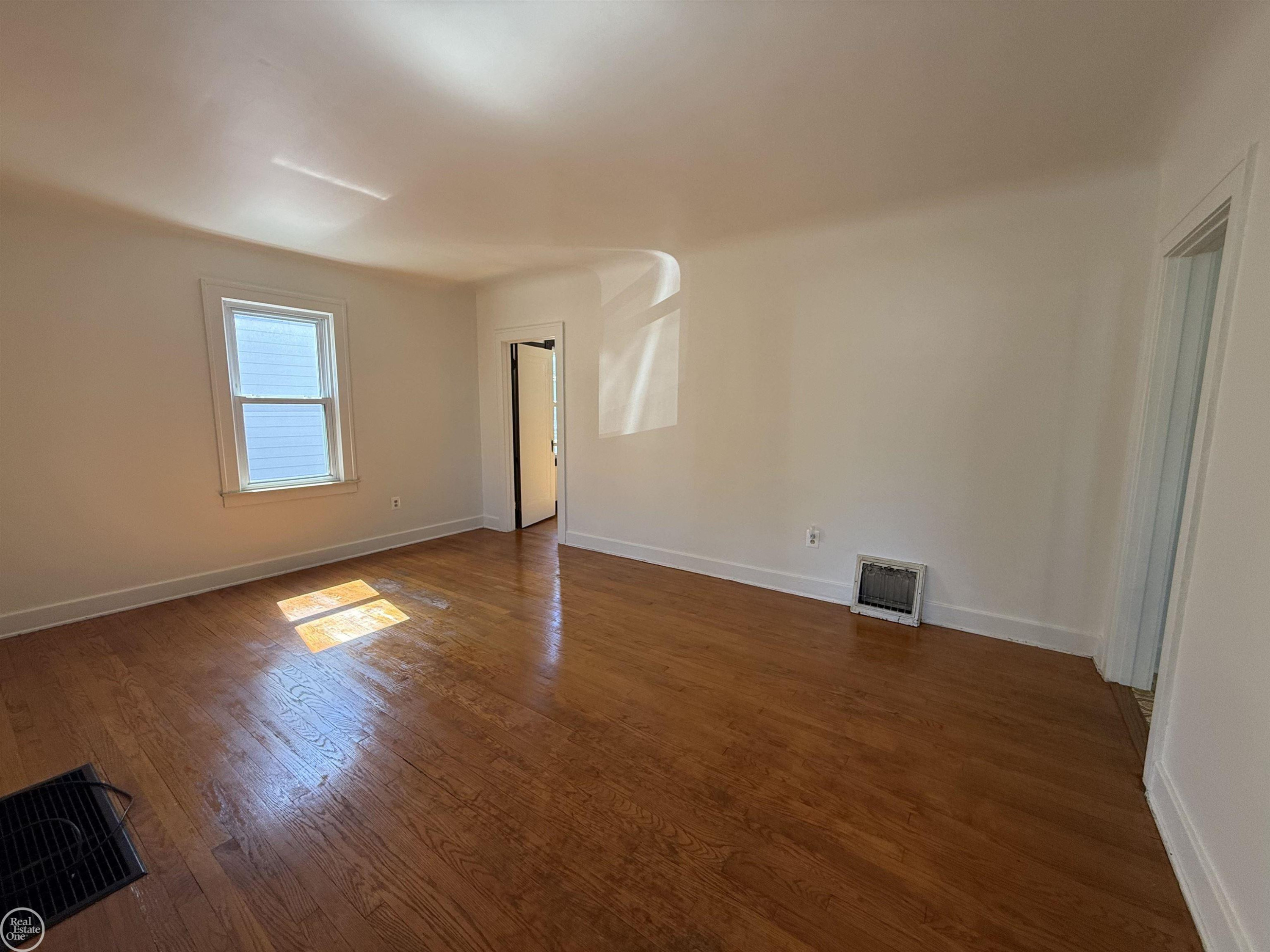 33 High Street, Mount Clemens, MI 48043 — Photo 10