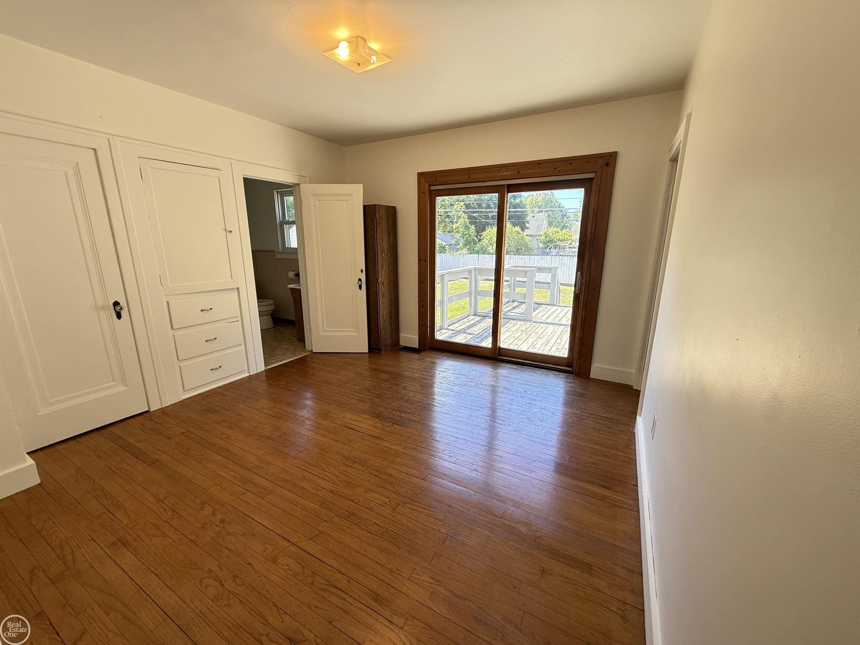 33 High Street, Mount Clemens, MI 48043 — Photo 16