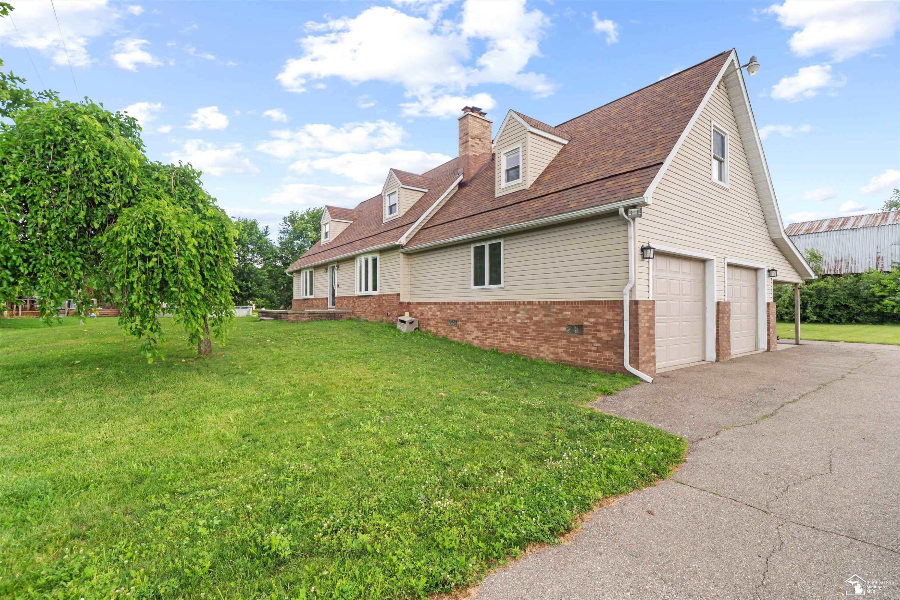 24677 WALTZ Road, New Boston, MI 48164 — Photo 6