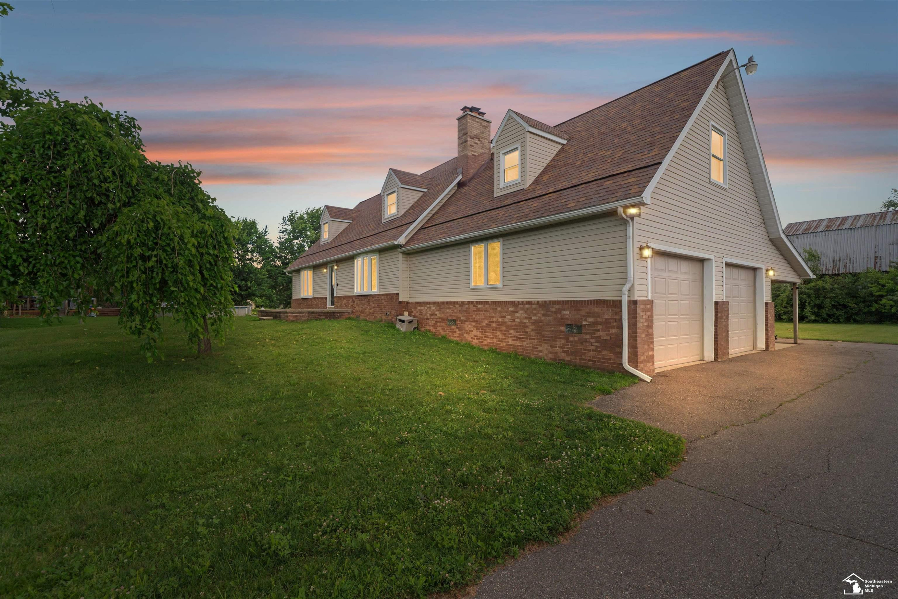 24677 WALTZ Road, New Boston, MI 48164 — Photo 7