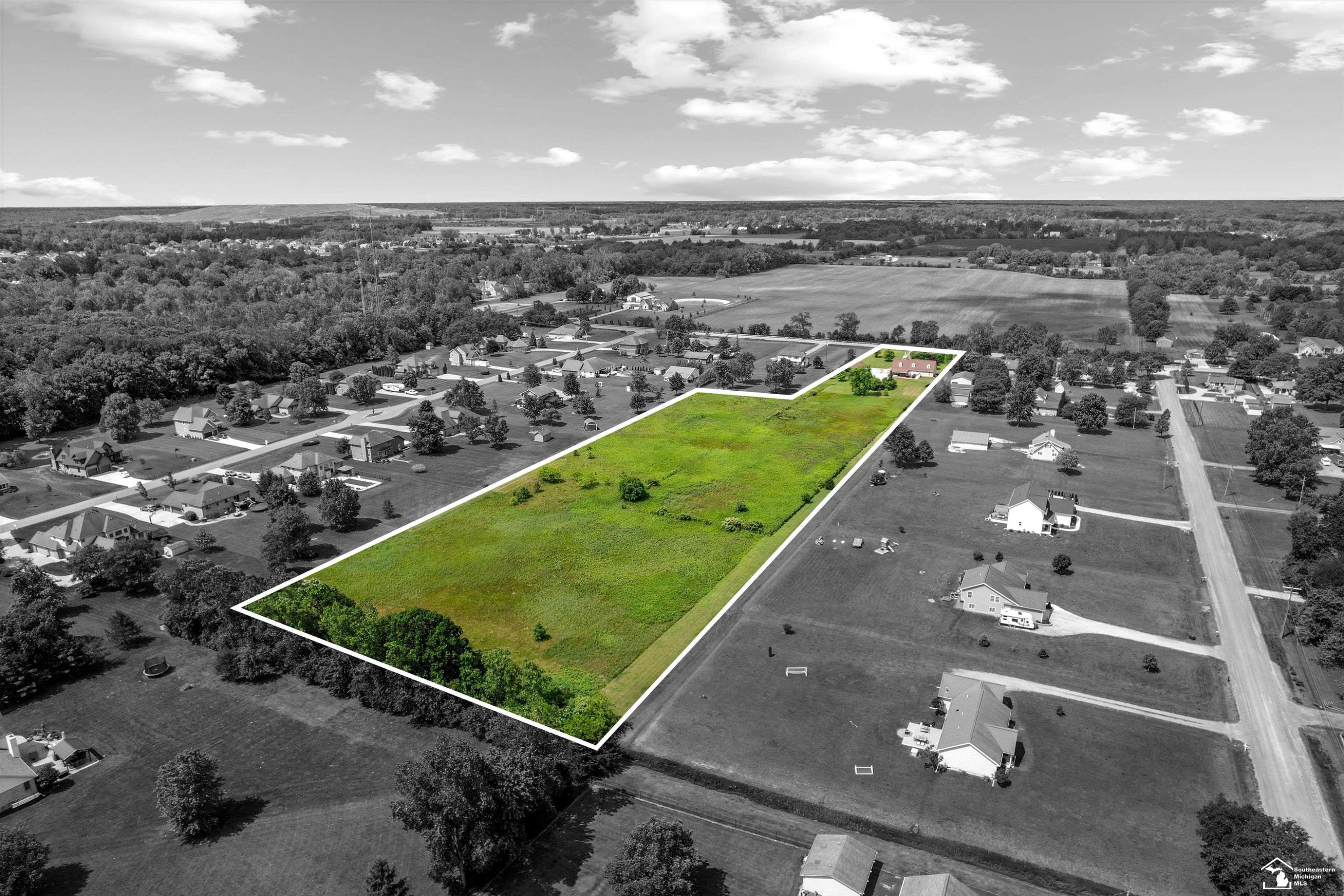 24677 WALTZ Road, New Boston, MI 48164 — Photo 18