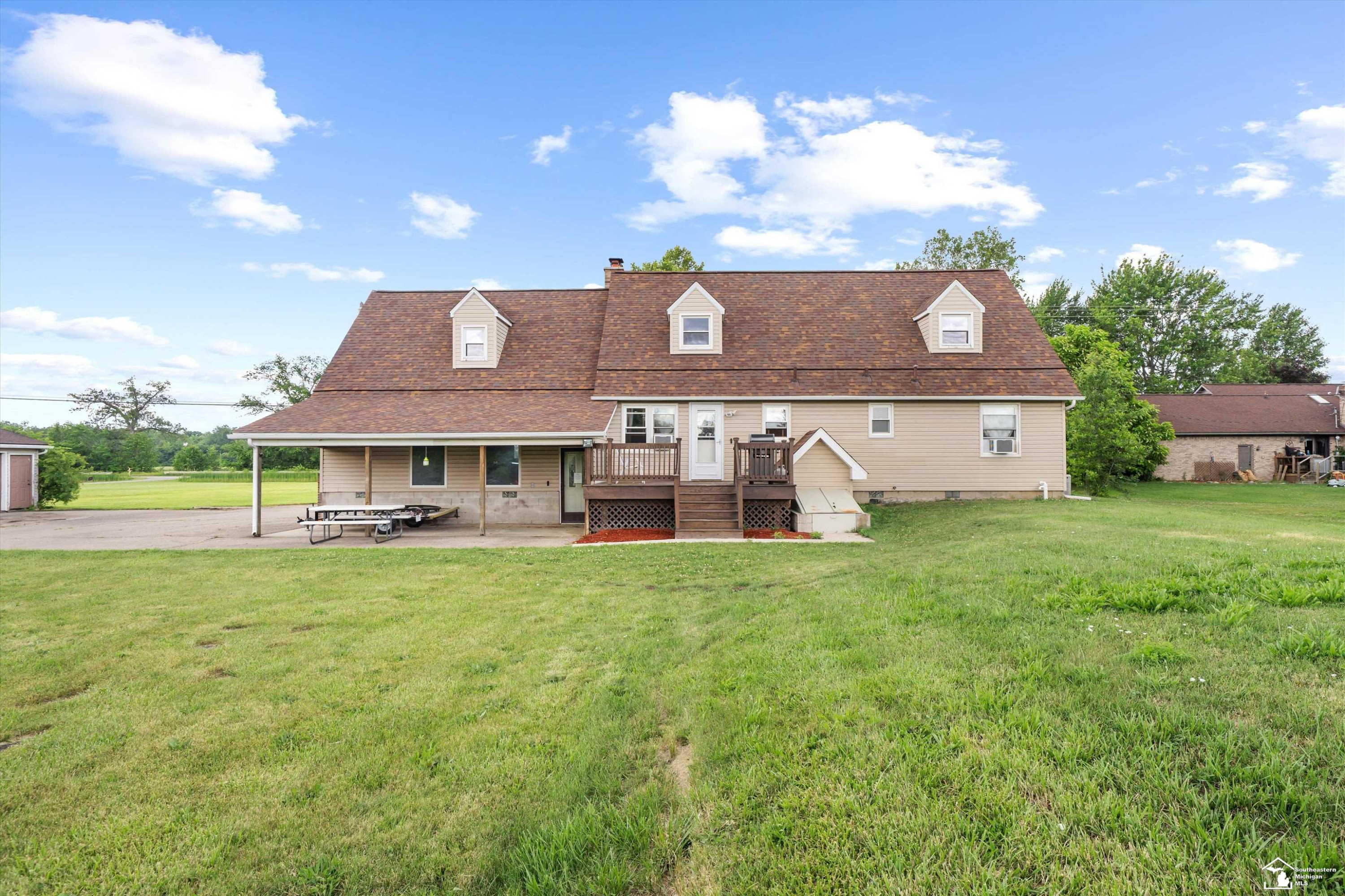 24677 WALTZ Road, New Boston, MI 48164 — Photo 53