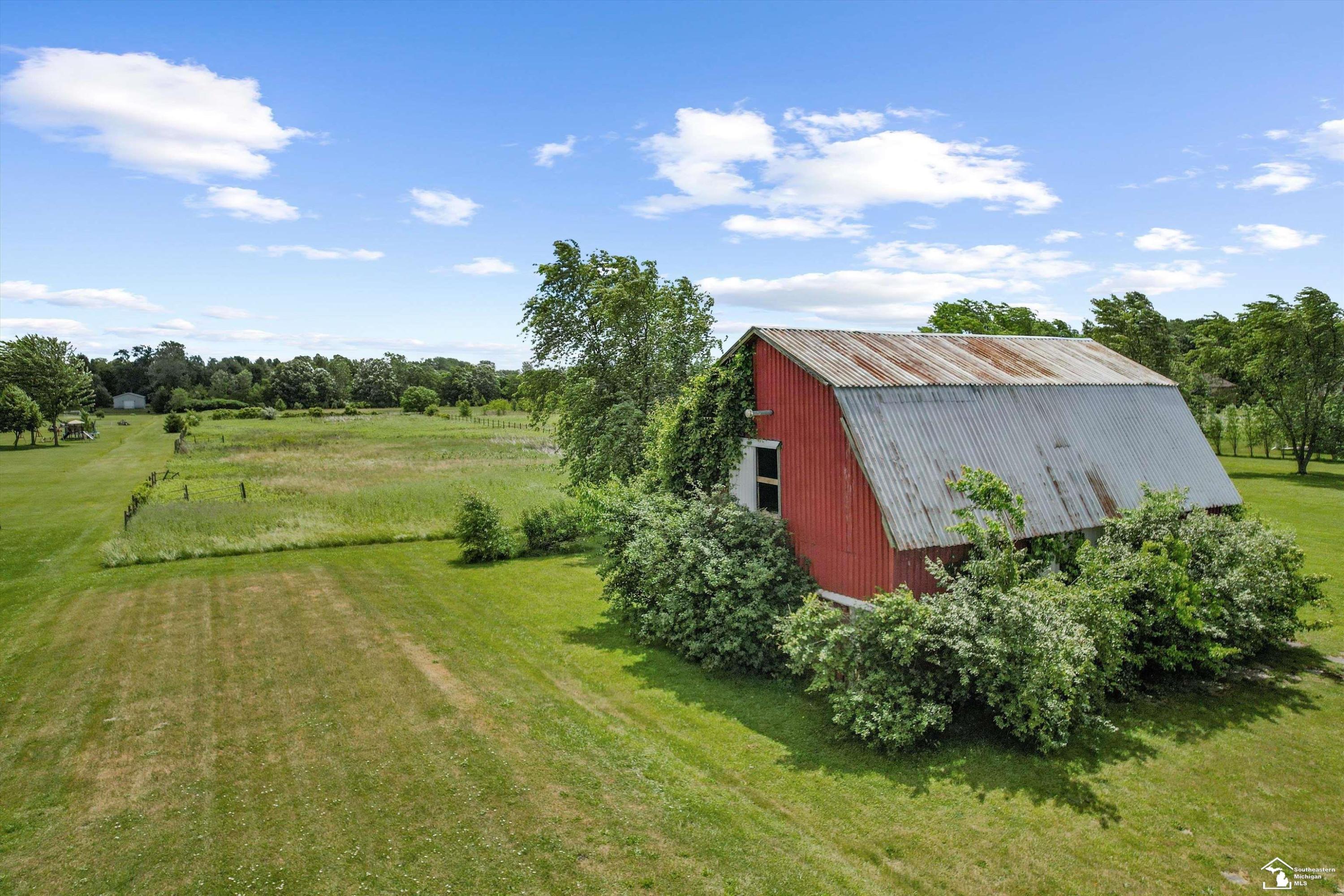 24677 WALTZ Road, New Boston, MI 48164 — Photo 59