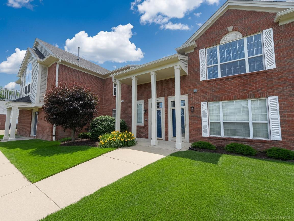 51768 Adler Park Drive, Chesterfield, MI — Photo 2