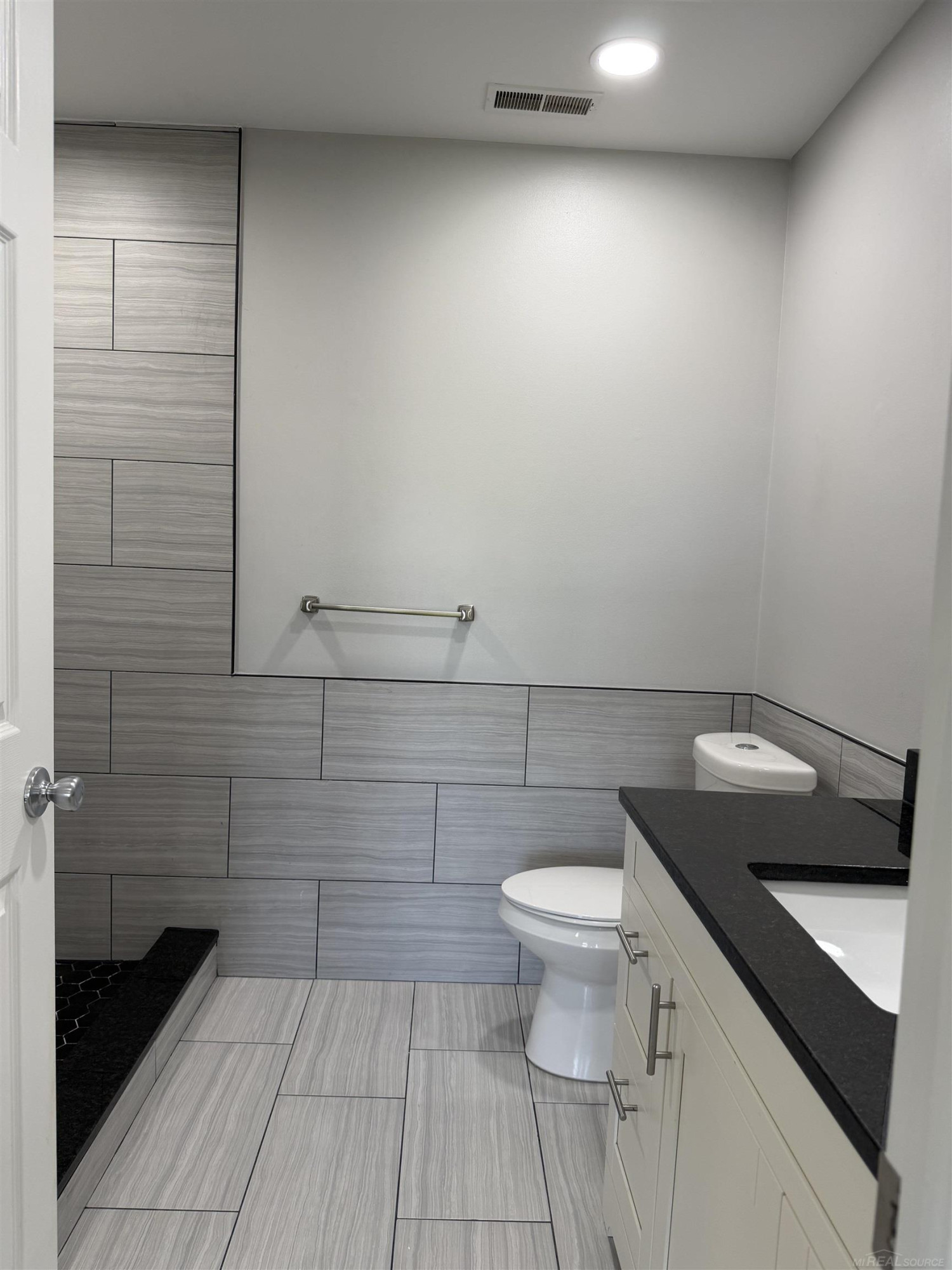 51768 Adler Park Drive, Chesterfield, MI — Photo 25