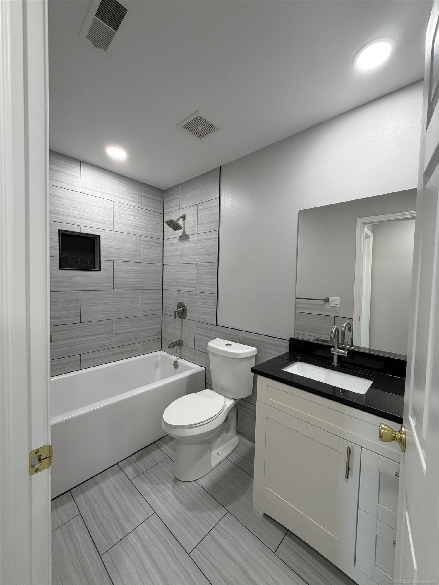51768 Adler Park Drive, Chesterfield, MI — Photo 42