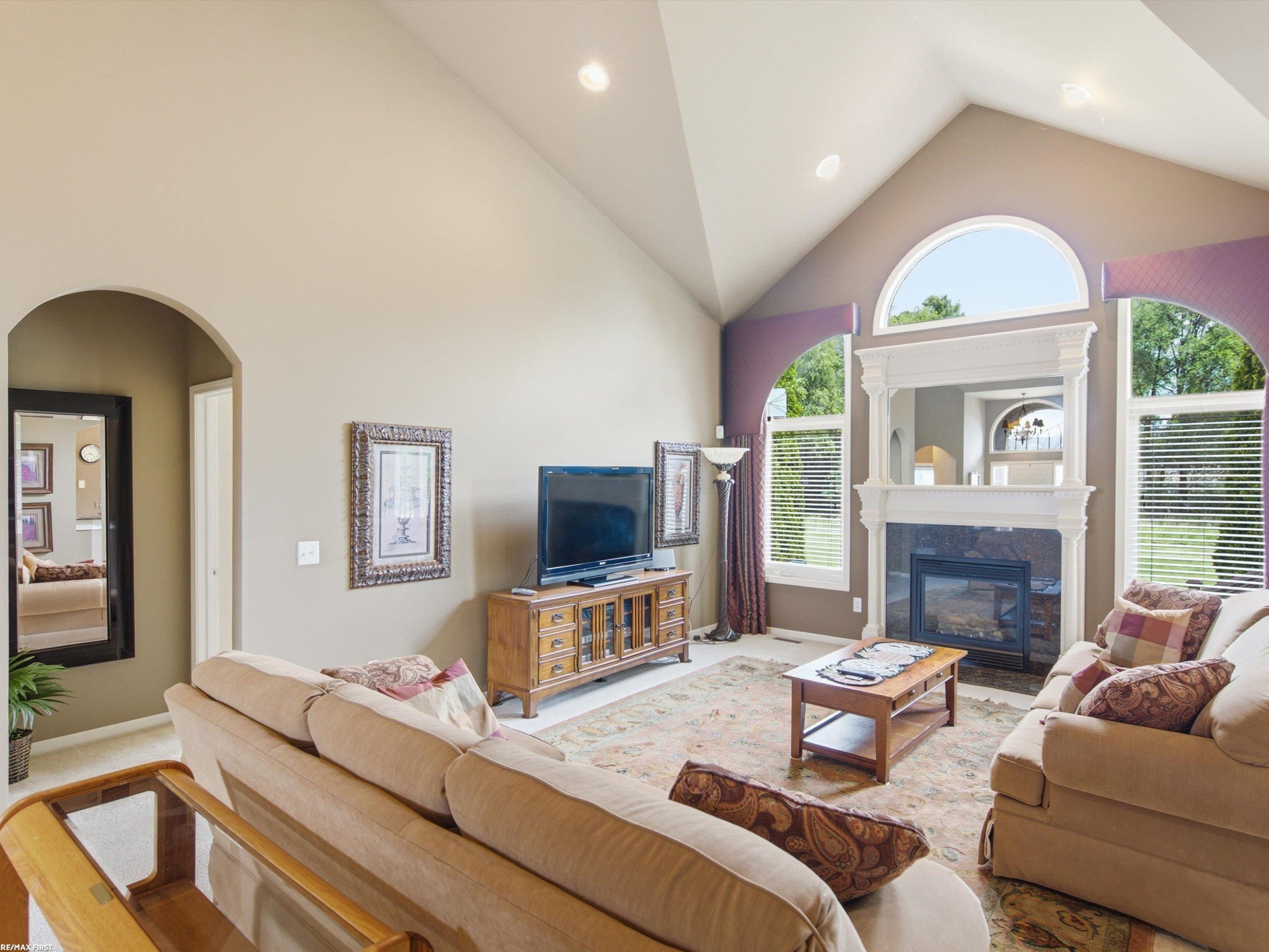 30161 Trailwood Drive, Warren, MI 48092 — Photo 12