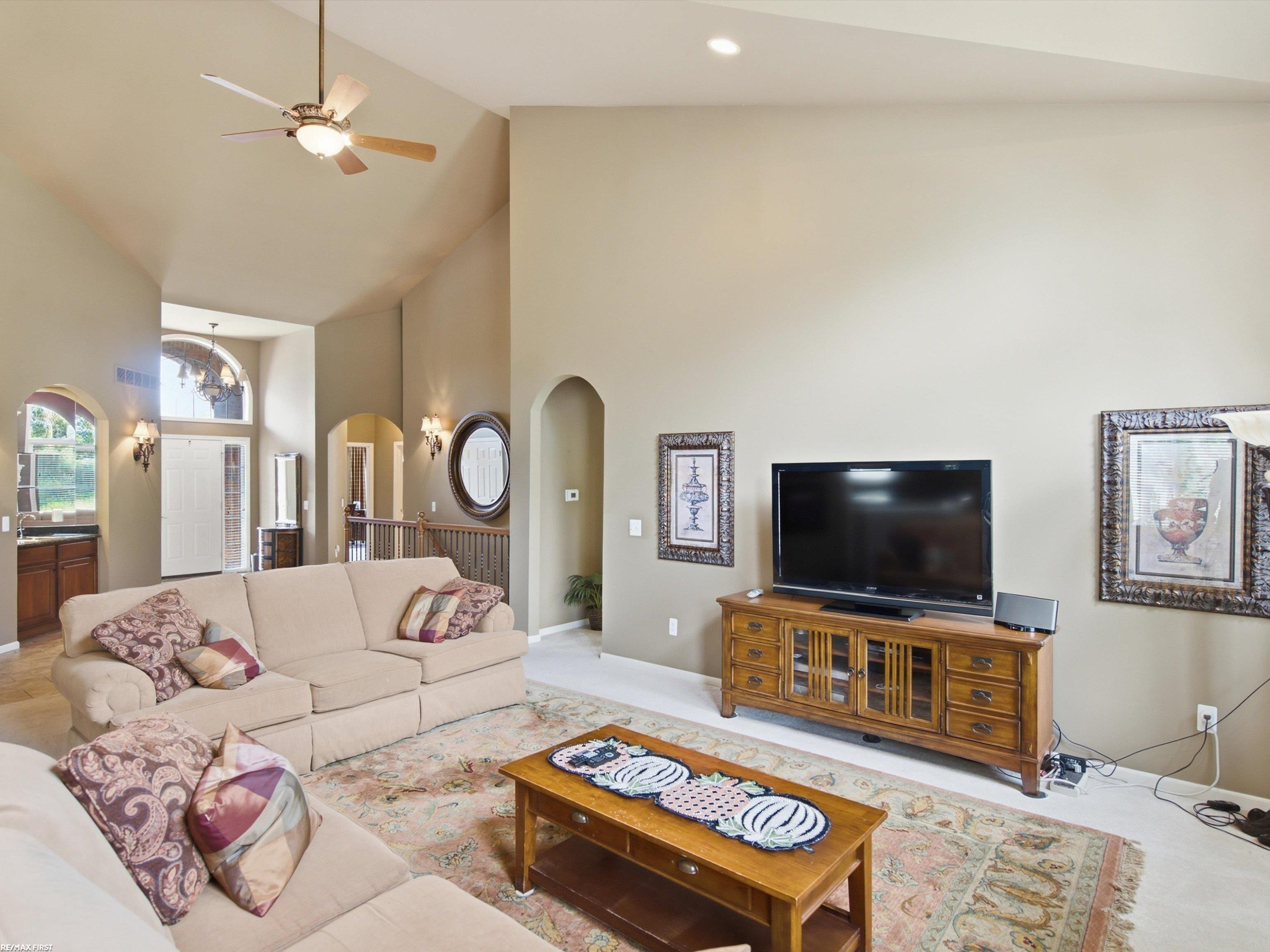 30161 Trailwood Drive, Warren, MI 48092 — Photo 13
