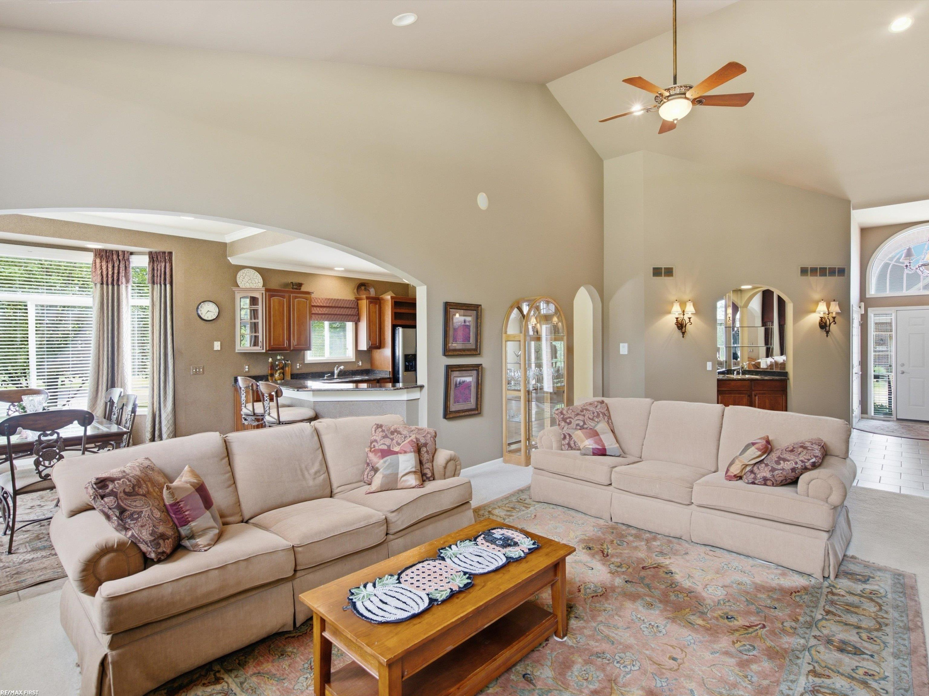 30161 Trailwood Drive, Warren, MI 48092 — Photo 14