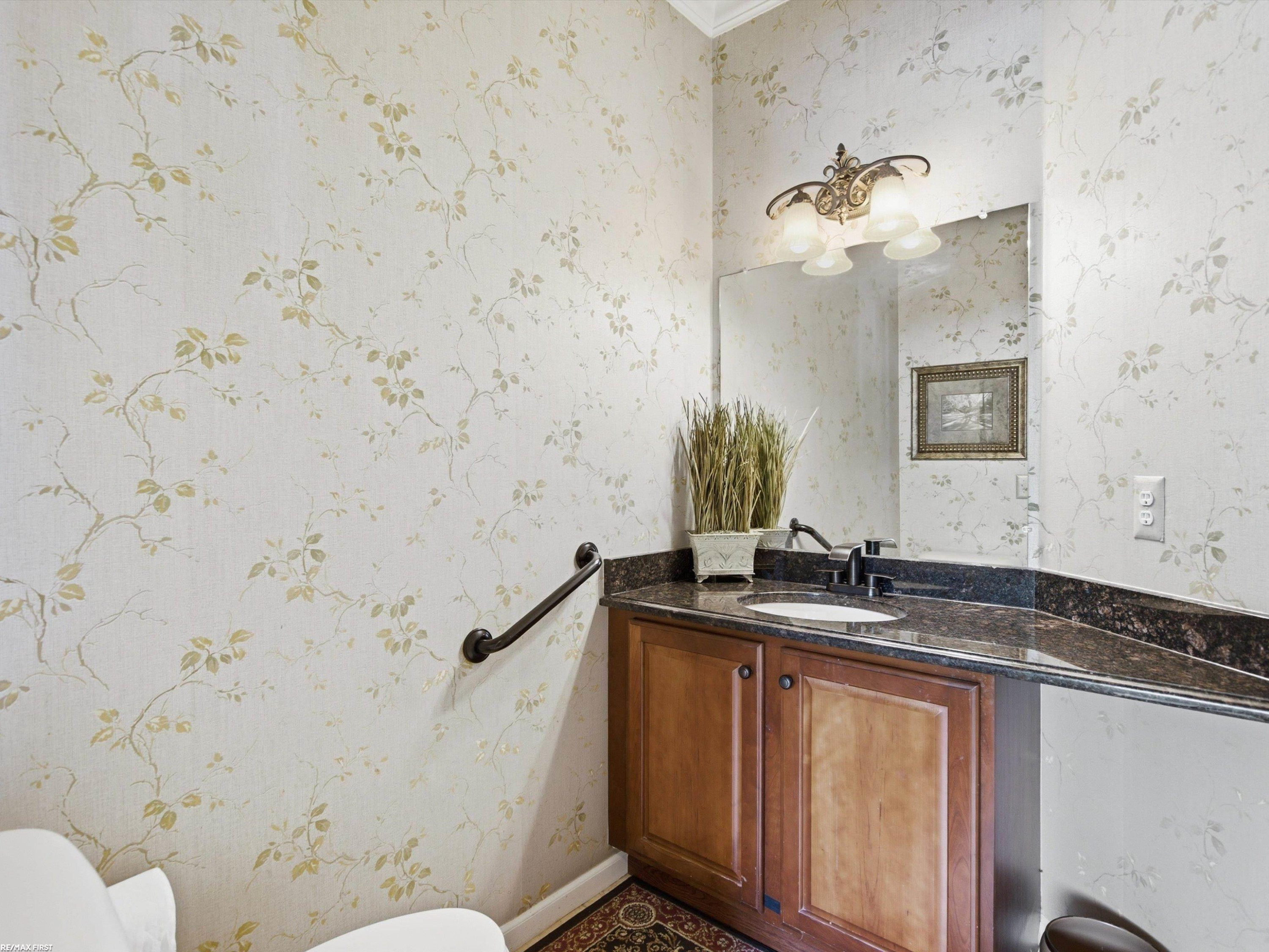 30161 Trailwood Drive, Warren, MI 48092 — Photo 15