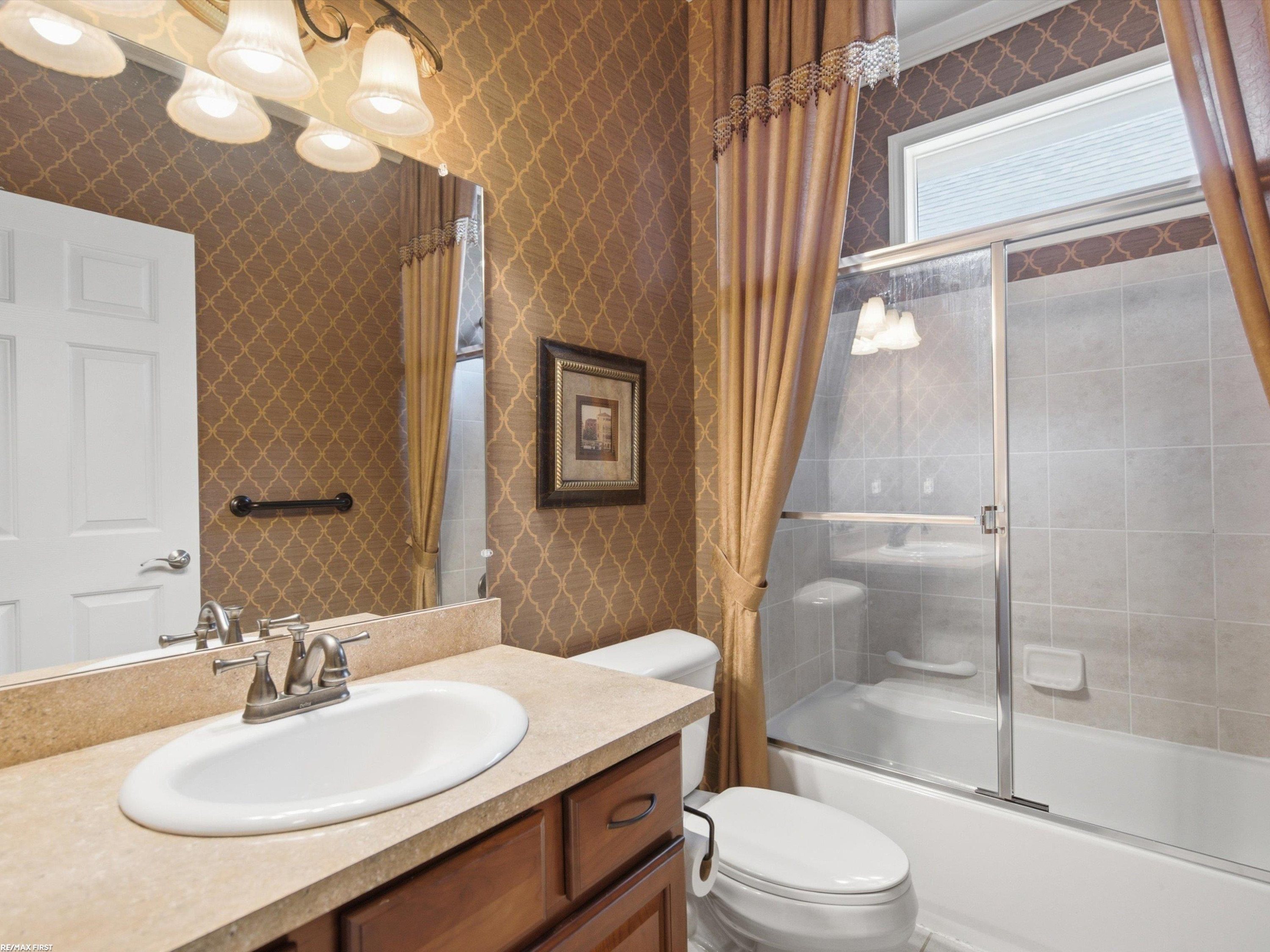 30161 Trailwood Drive, Warren, MI 48092 — Photo 34