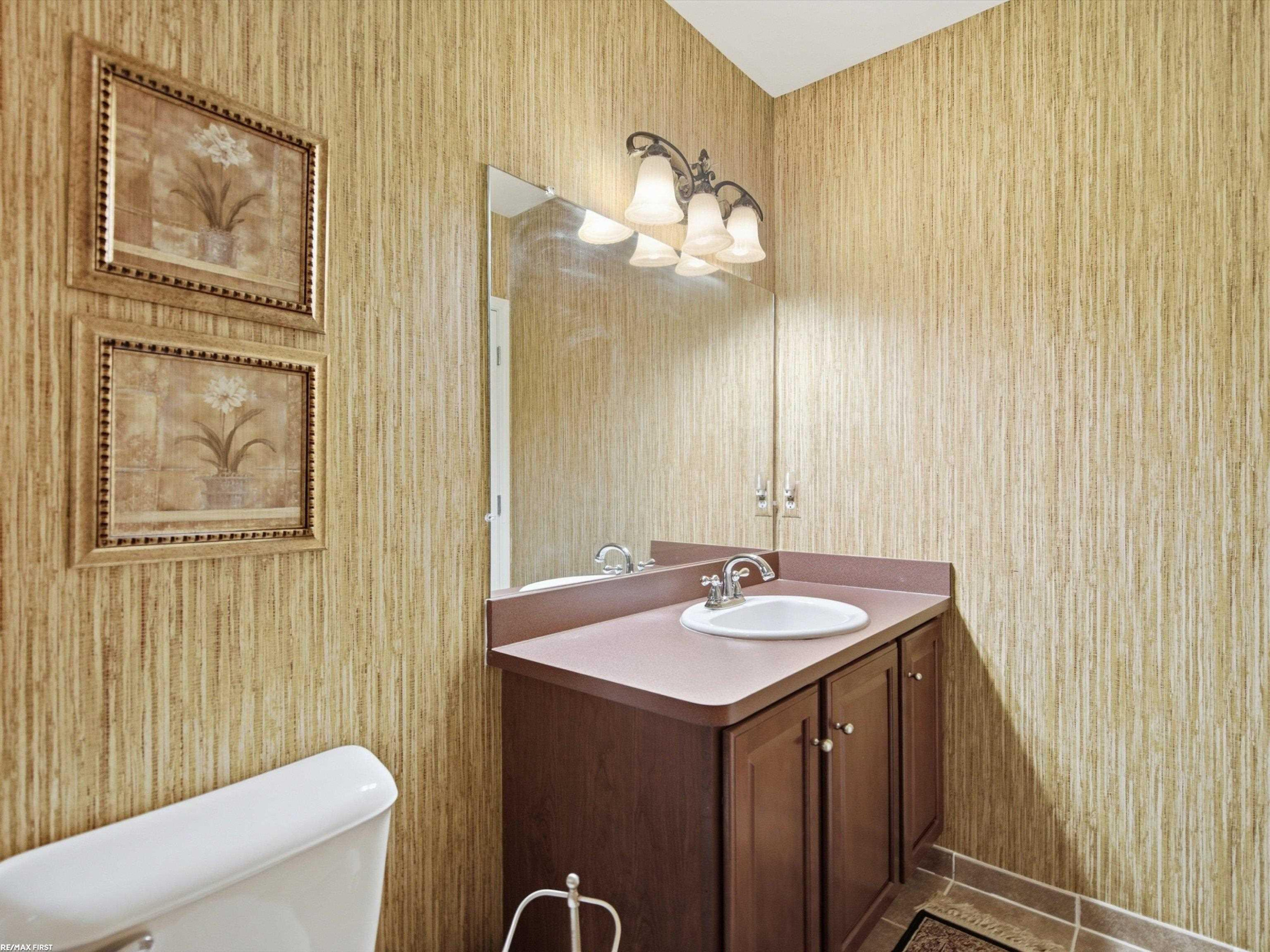 30161 Trailwood Drive, Warren, MI 48092 — Photo 40