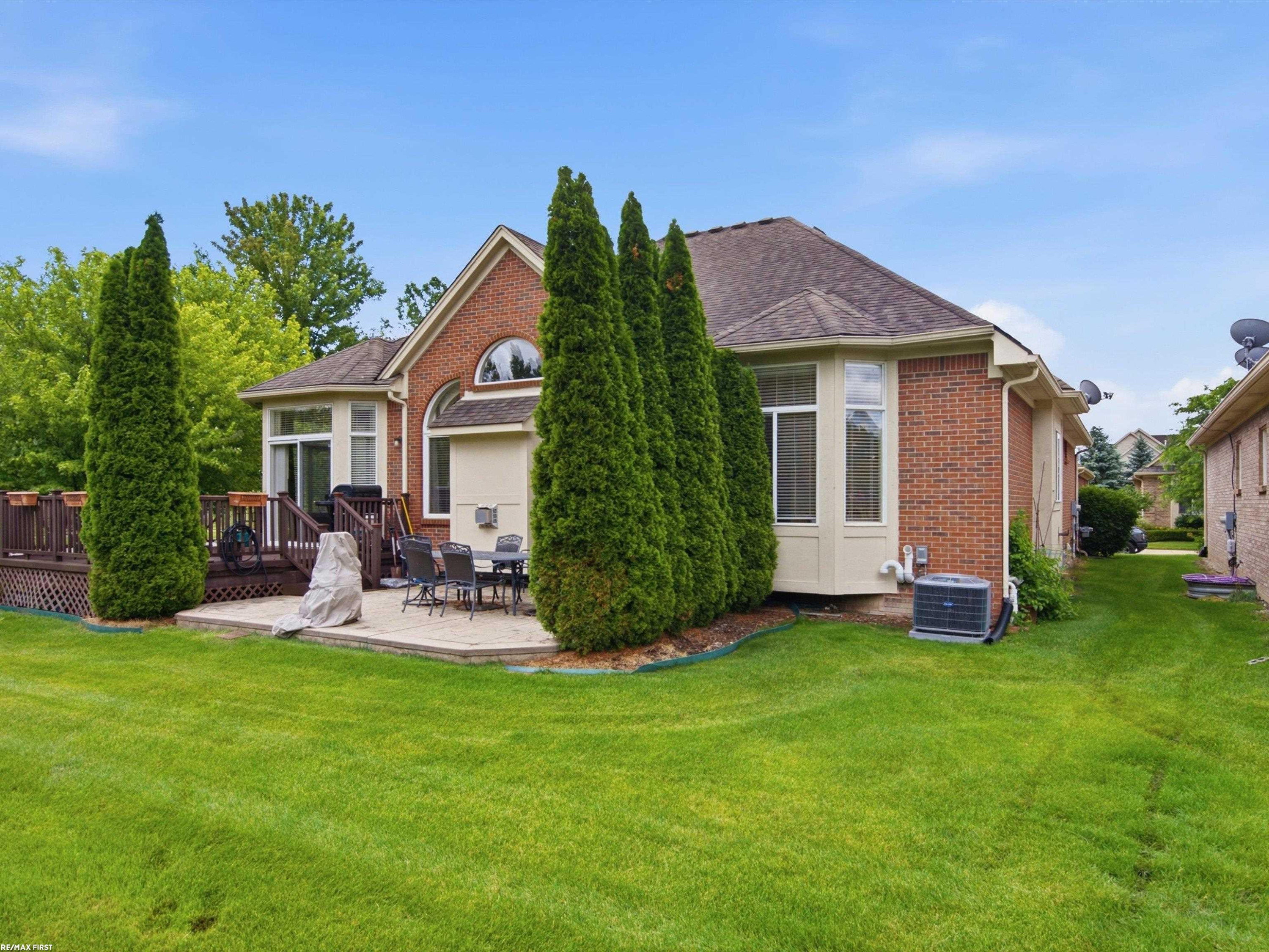 30161 Trailwood Drive, Warren, MI 48092 — Photo 46