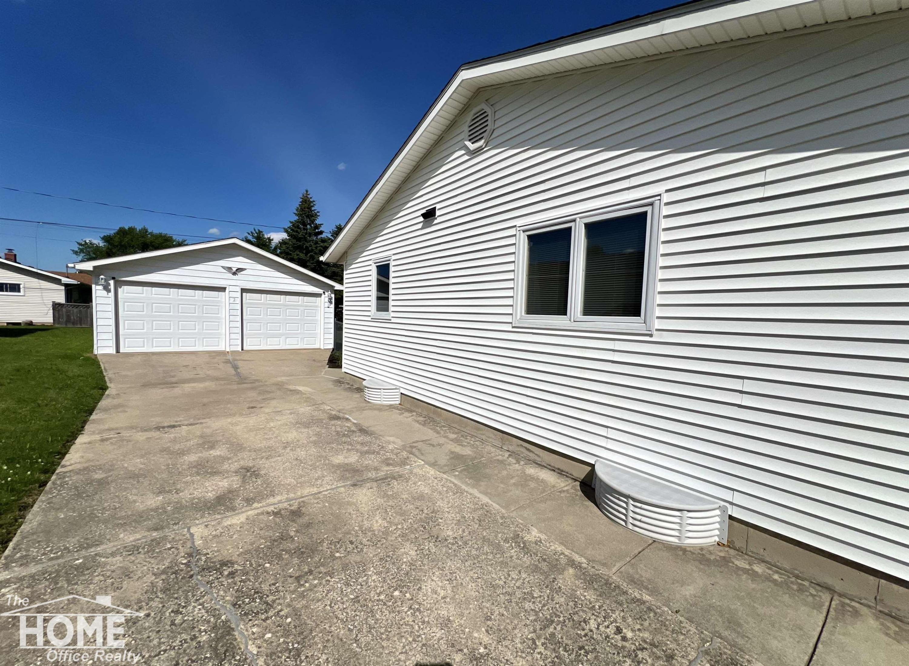 809 Moore Street, Owosso, MI 48867 — Photo 25