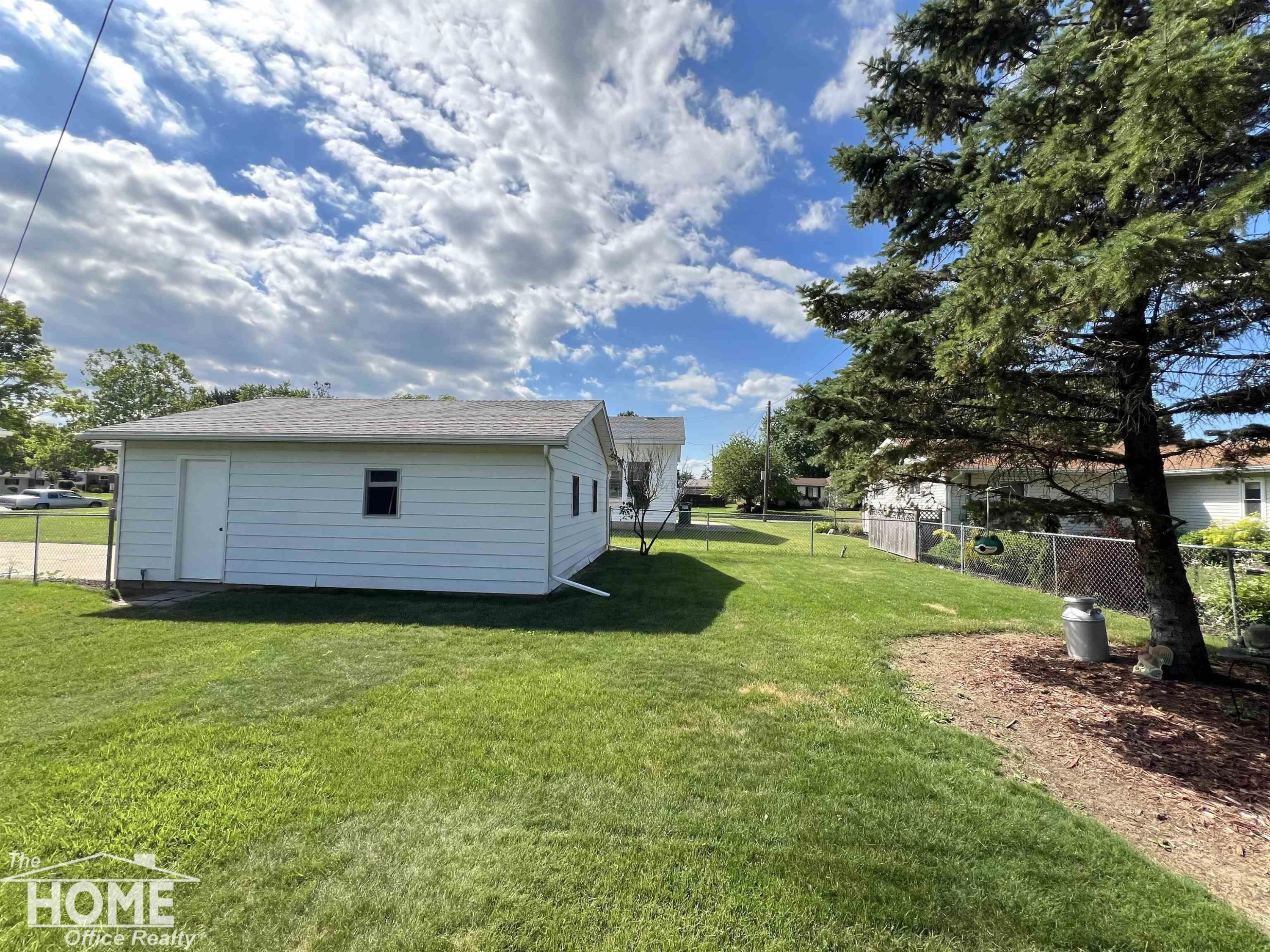 809 Moore Street, Owosso, MI 48867 — Photo 39