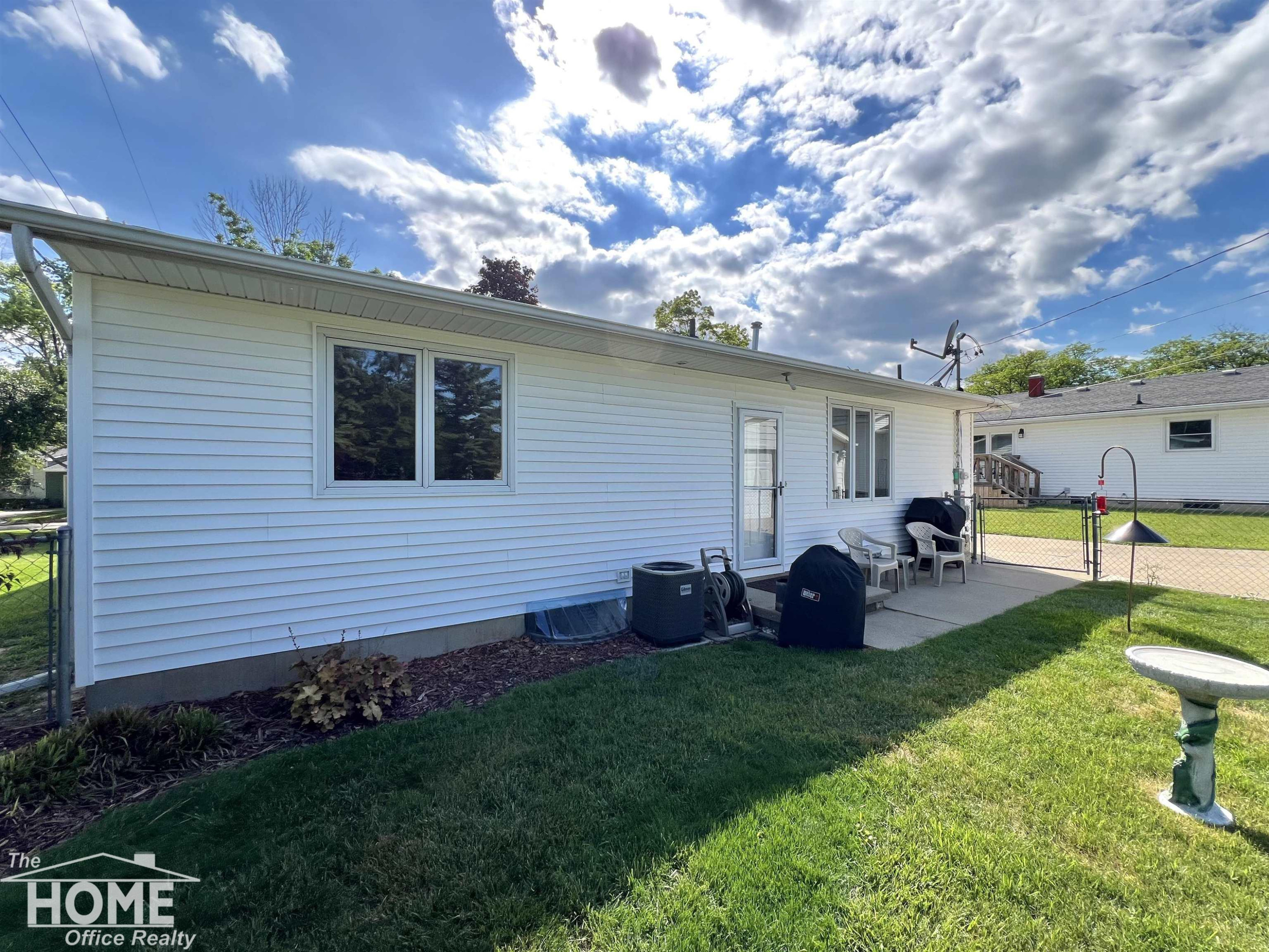 809 Moore Street, Owosso, MI 48867 — Photo 40