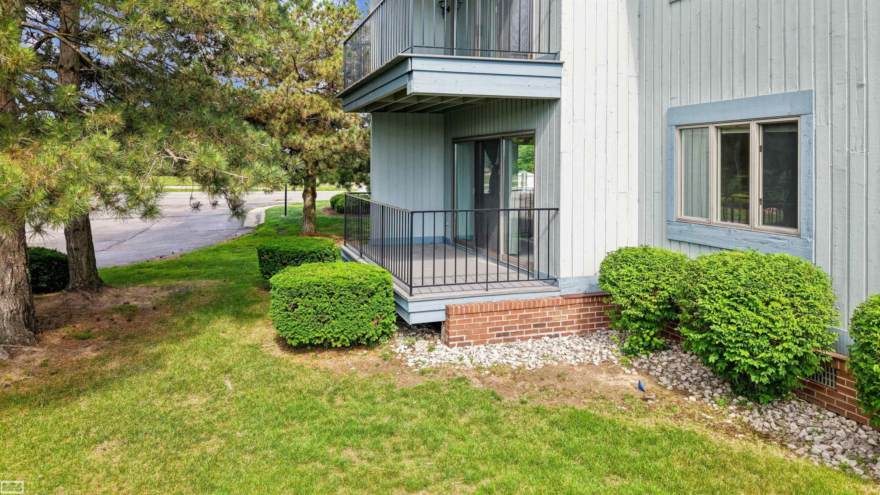 1715 River Road, MI 48079 — Photo 7
