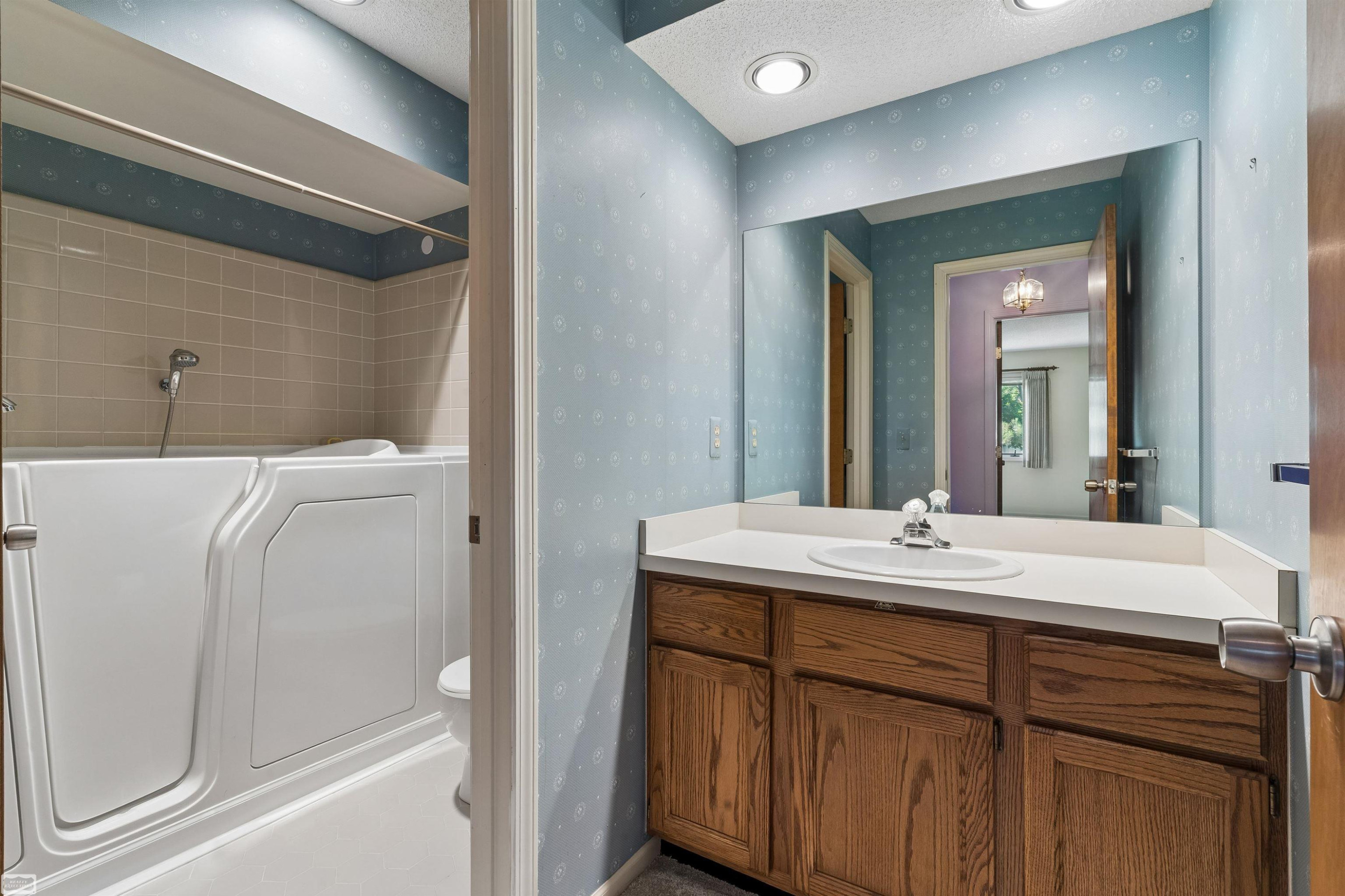 1715 River Road, MI 48079 — Photo 31