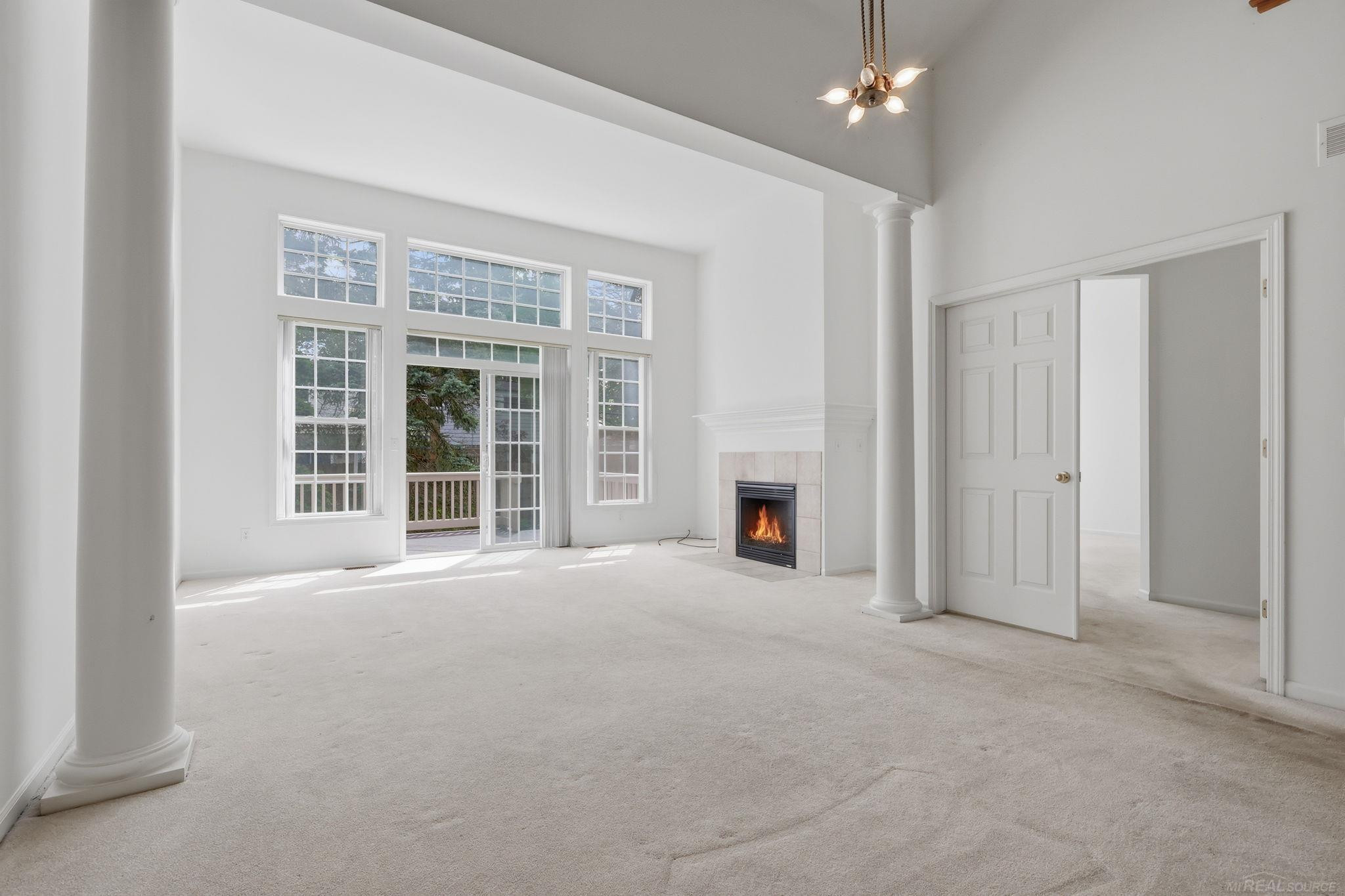 4048 Summerfield Drive, Troy, MI 48085 — Photo 4