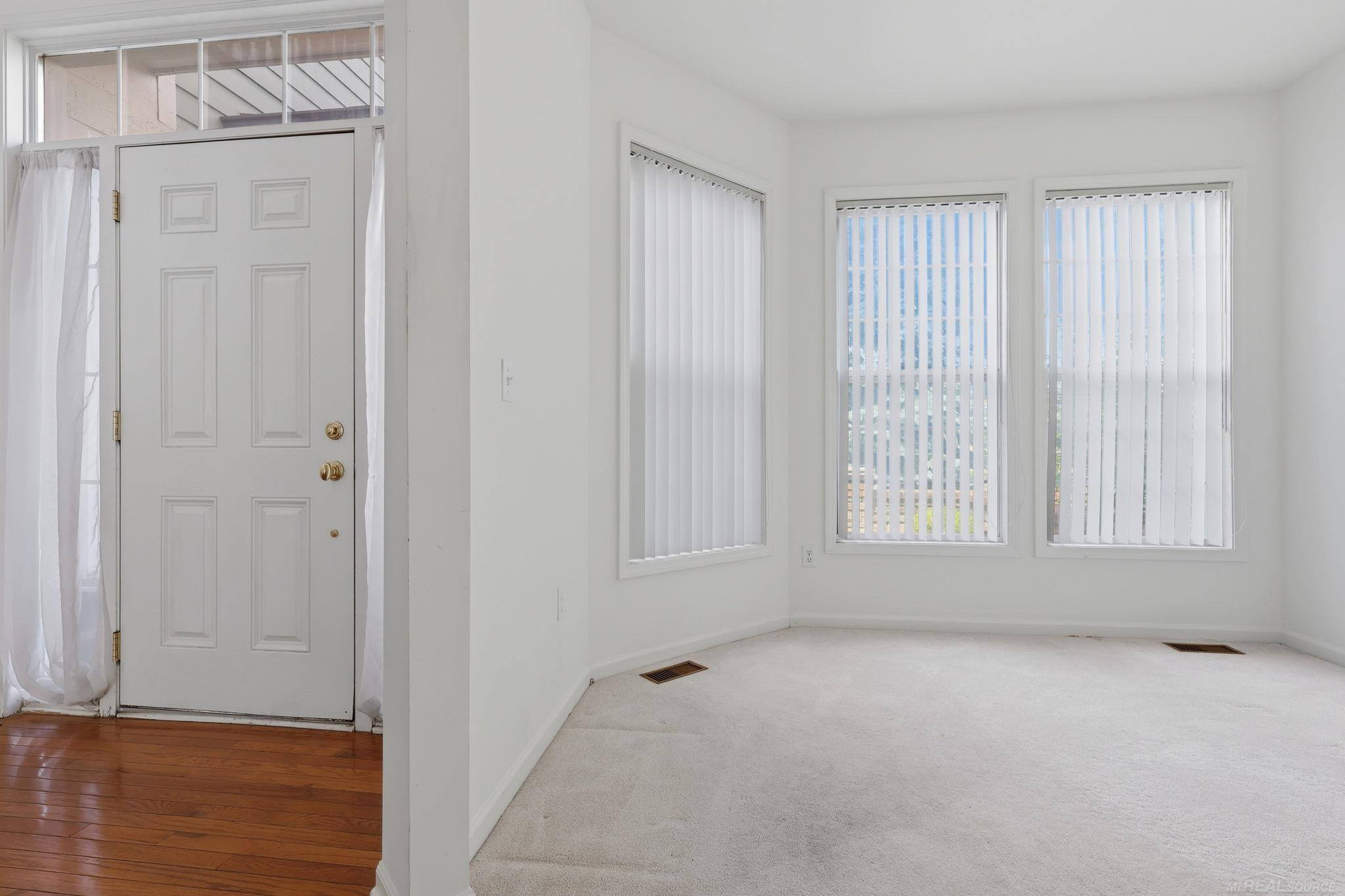 4048 Summerfield Drive, Troy, MI 48085 — Photo 11