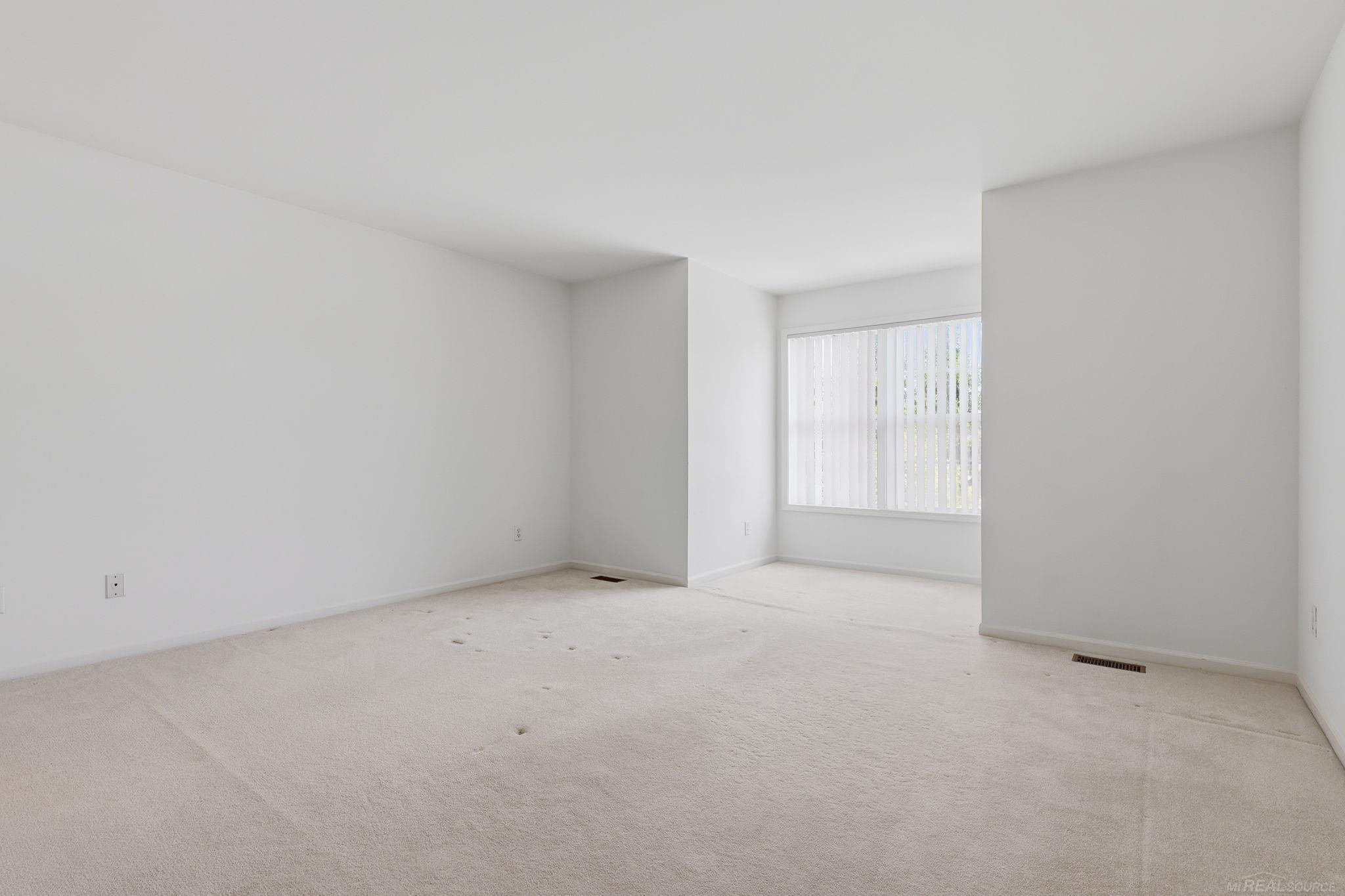 4048 Summerfield Drive, Troy, MI 48085 — Photo 17