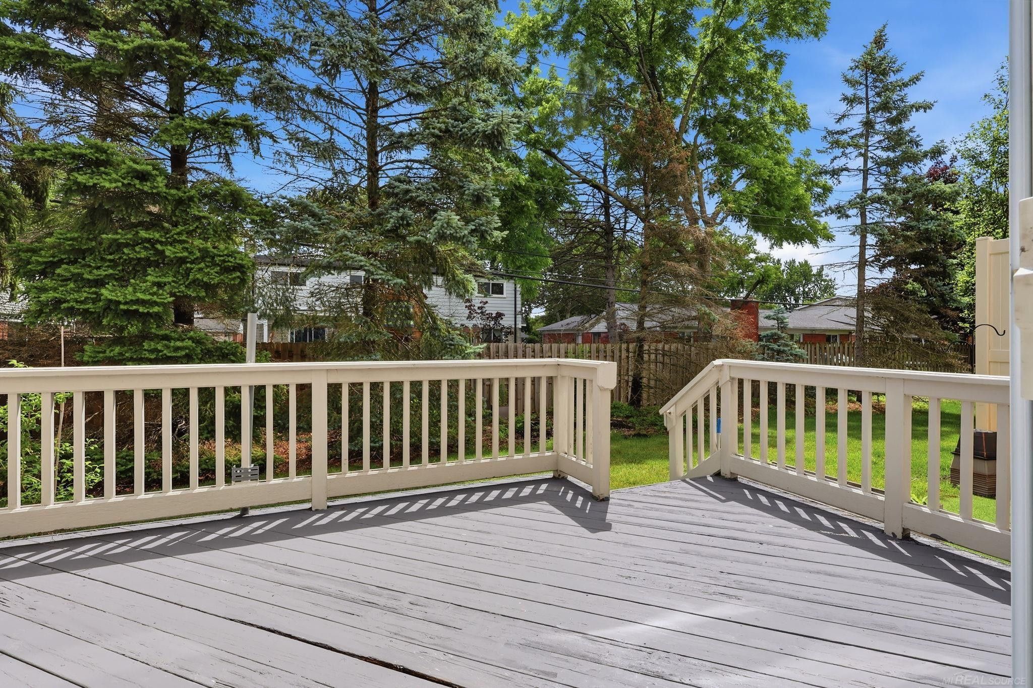 4048 Summerfield Drive, Troy, MI 48085 — Photo 21