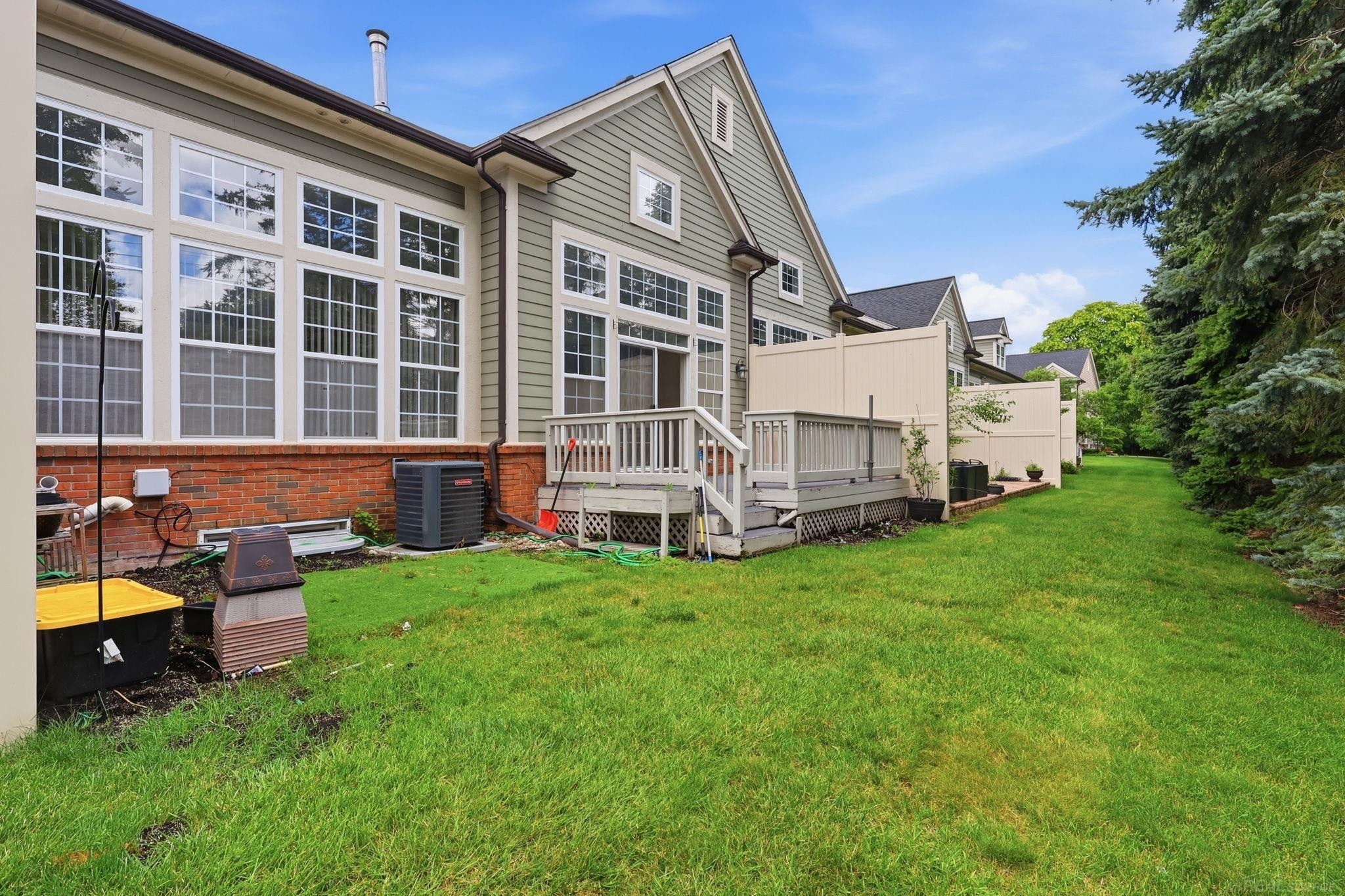 4048 Summerfield Drive, Troy, MI 48085 — Photo 22
