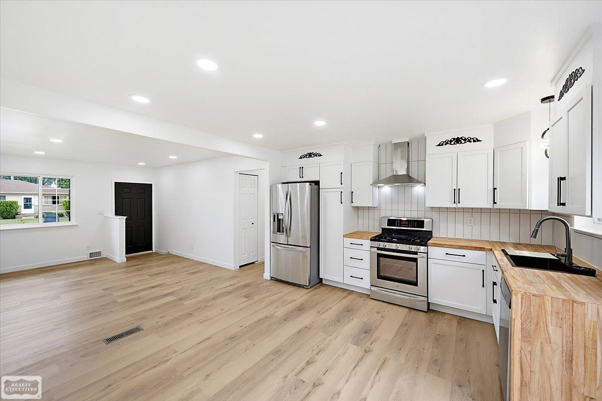 16209 Secretariat Street, Roseville, MI 48066 — Photo 12