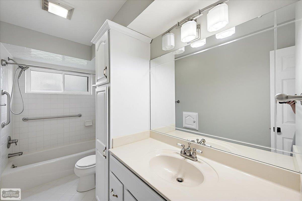 16209 Secretariat Street, Roseville, MI 48066 — Photo 17