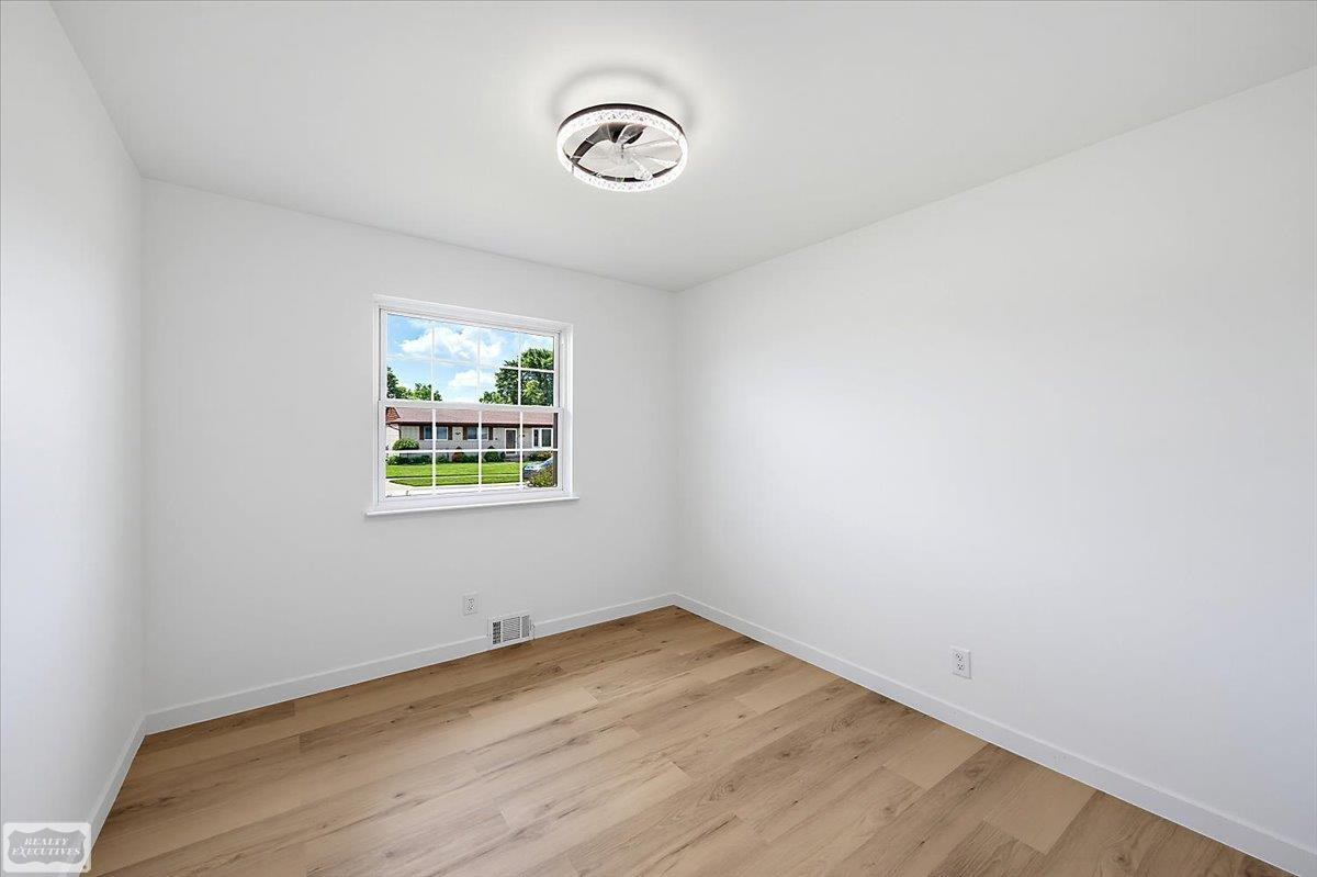 16209 Secretariat Street, Roseville, MI 48066 — Photo 20