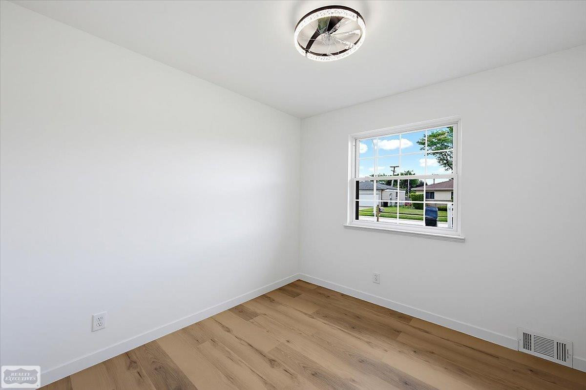 16209 Secretariat Street, Roseville, MI 48066 — Photo 22