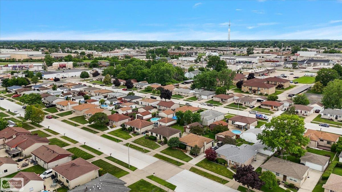 16209 Secretariat Street, Roseville, MI 48066 — Photo 45