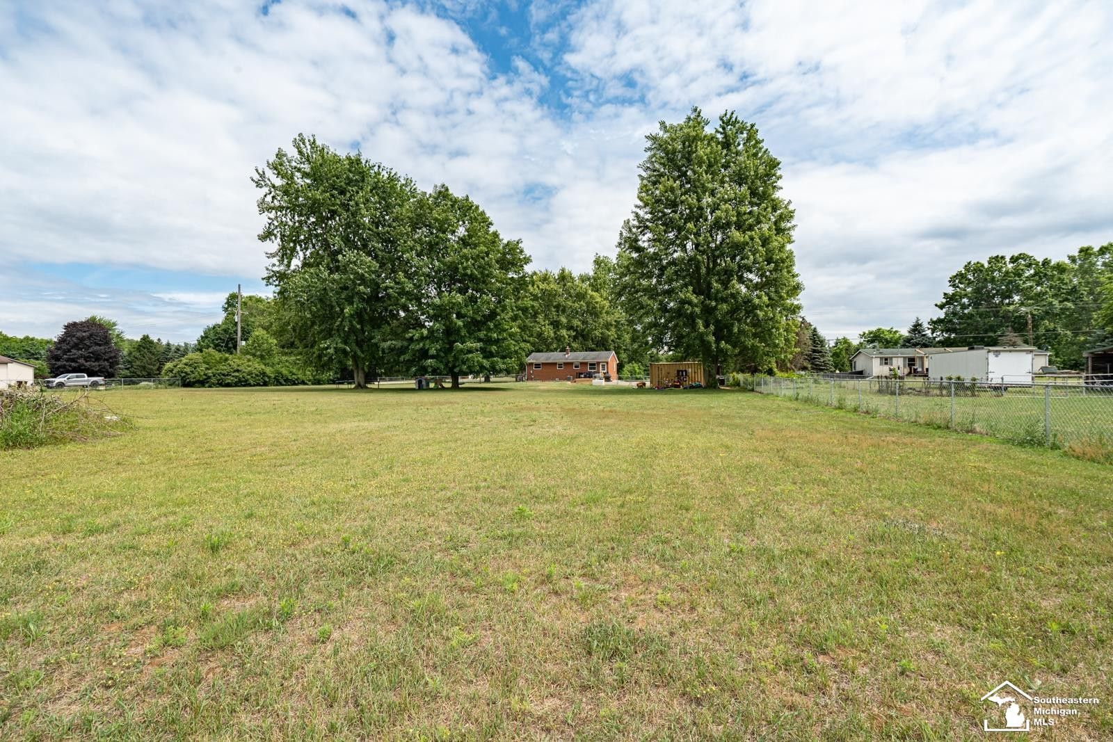 14454 Dixon Road, Dundee, MI 48131 — Photo 32