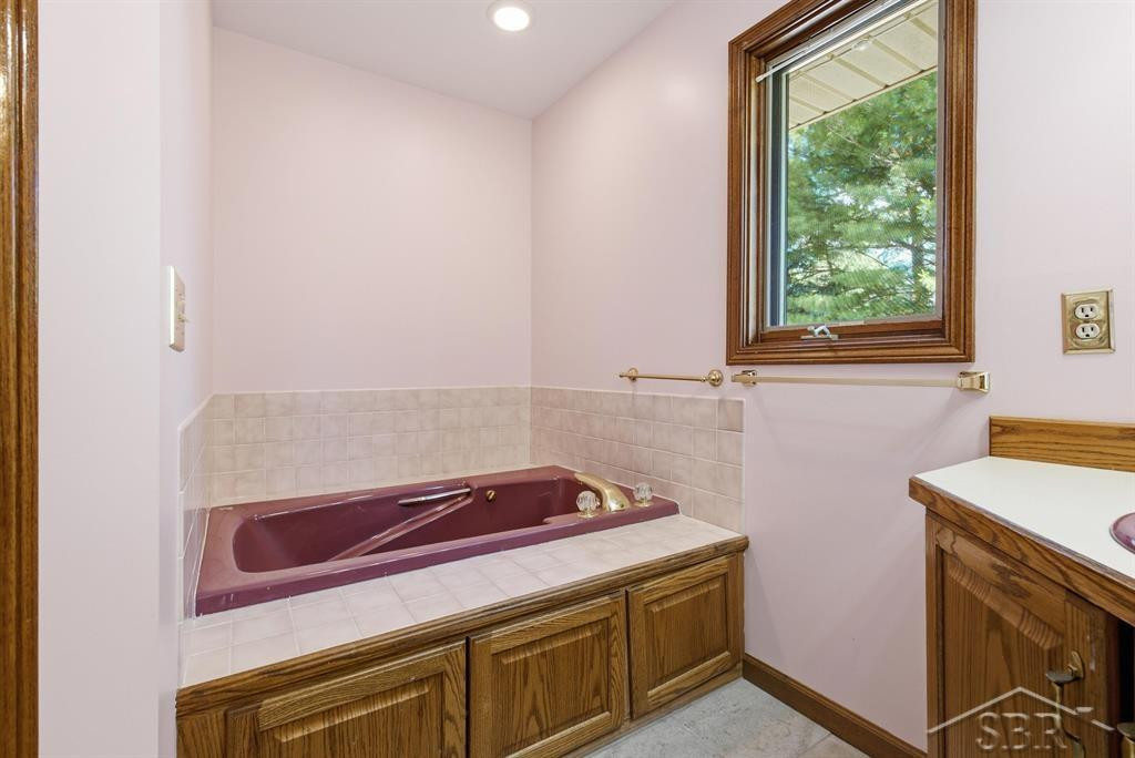 4708 N Trail Wood Circle, Midland, MI 48642 — Photo 25