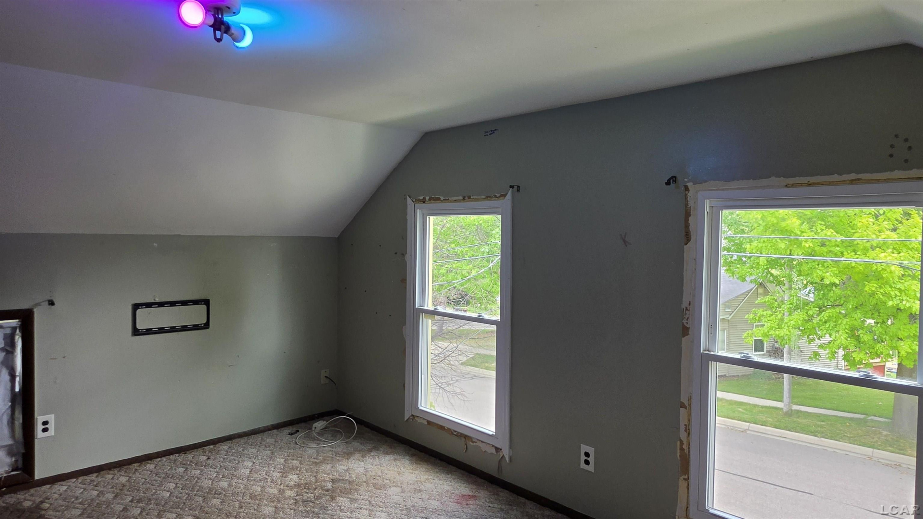 714 Mulberry Street, Adrian, MI 49221 — Photo 30