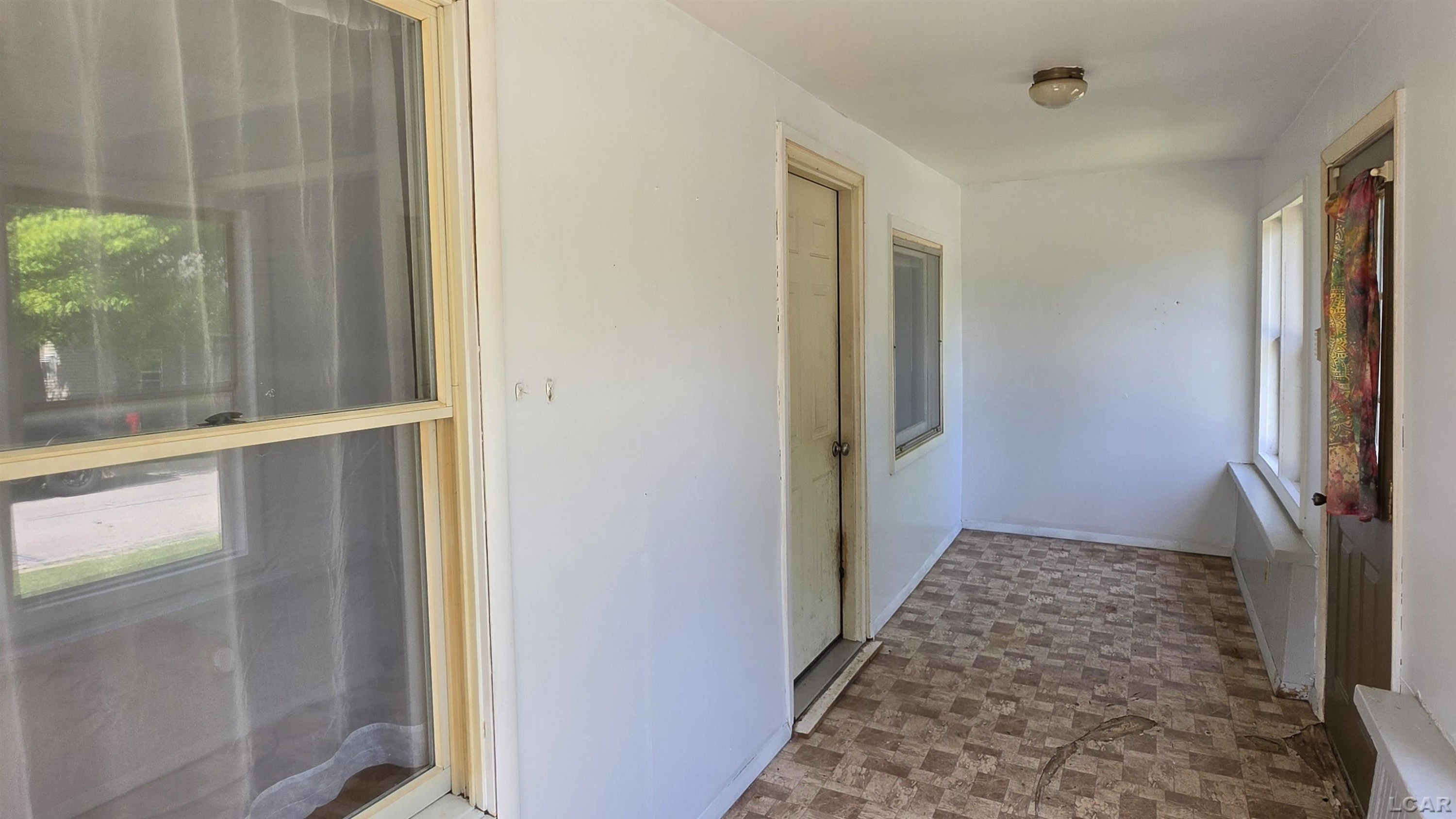 714 Mulberry Street, Adrian, MI 49221 — Photo 35